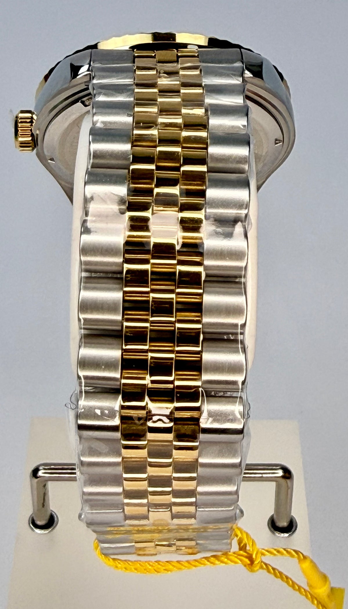 47403 Invicta Specialty Windsor Mens Watch 43mm Two Tone Steel Green Dial