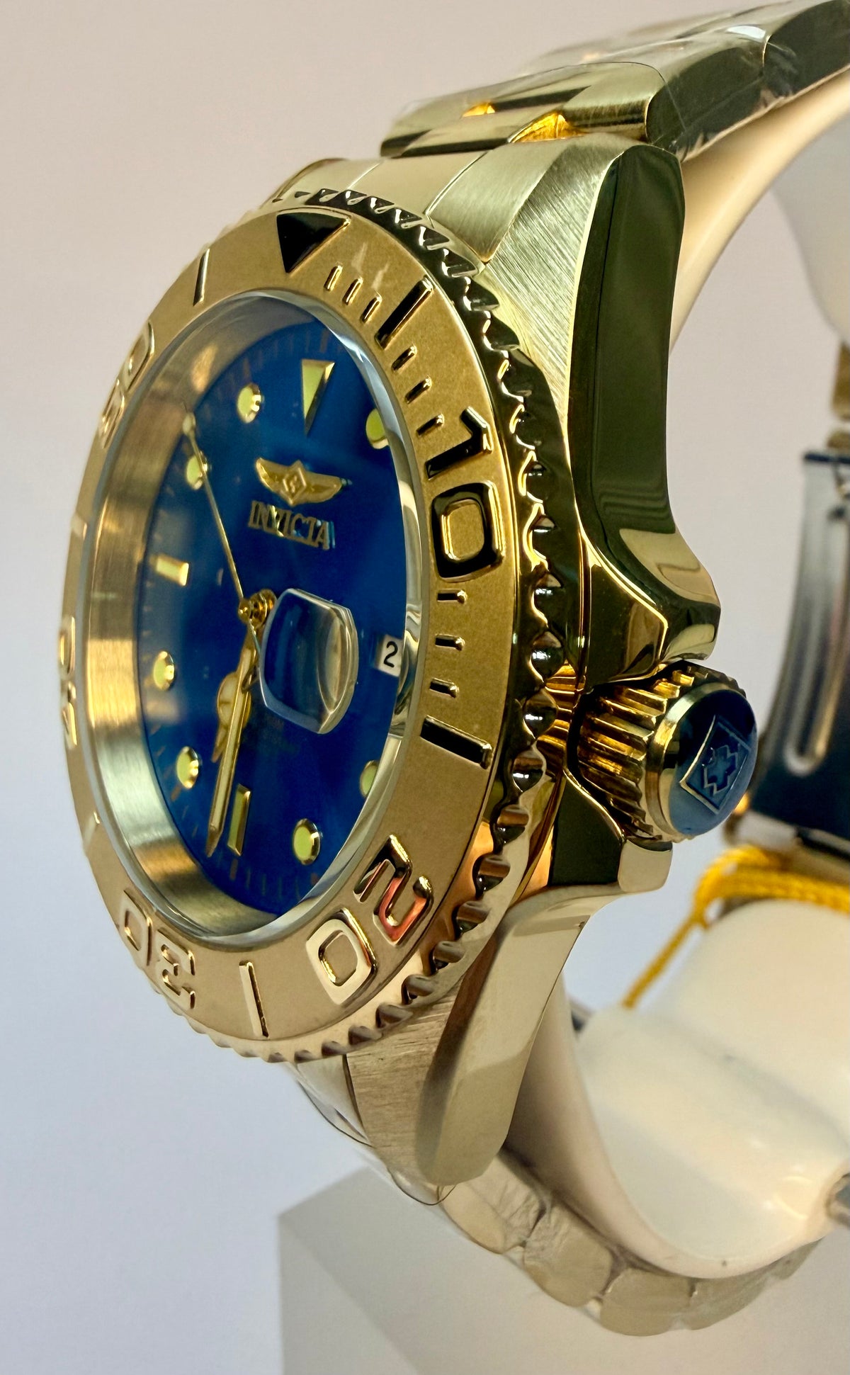 29947 Invicta Men's Pro Diver 43mm Gold Dial Stainless Steel Watch 200 m WR