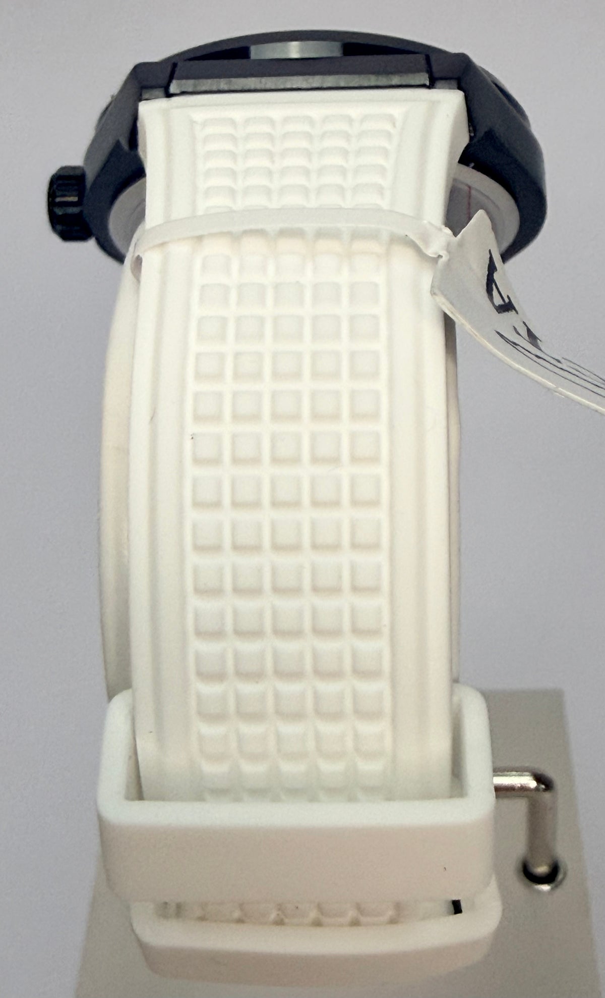 70058 Speedway Rim 46mm Stainless Steel White Dial Analog Watch Silicone Band