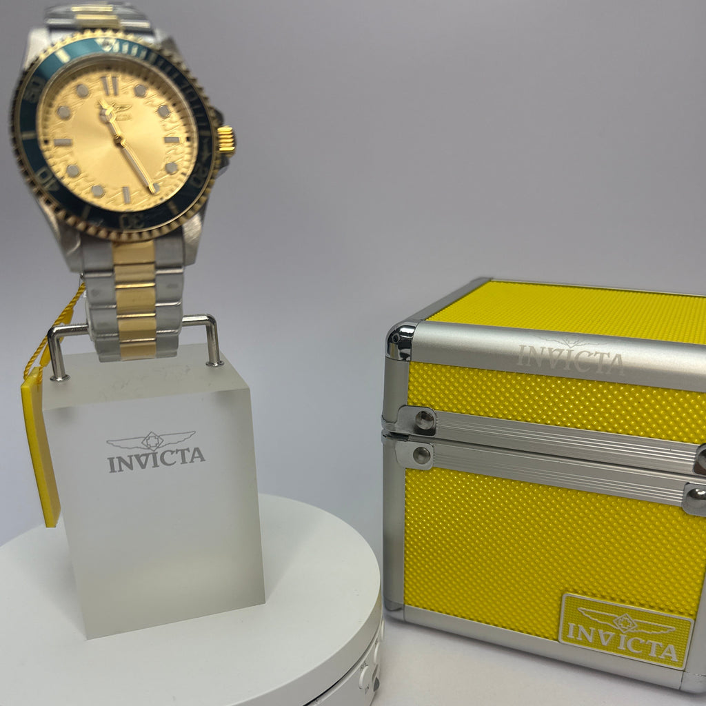 49697 Invicta Mens Pro Diver Crestcore Gold/Silver 43 mm with Special Case