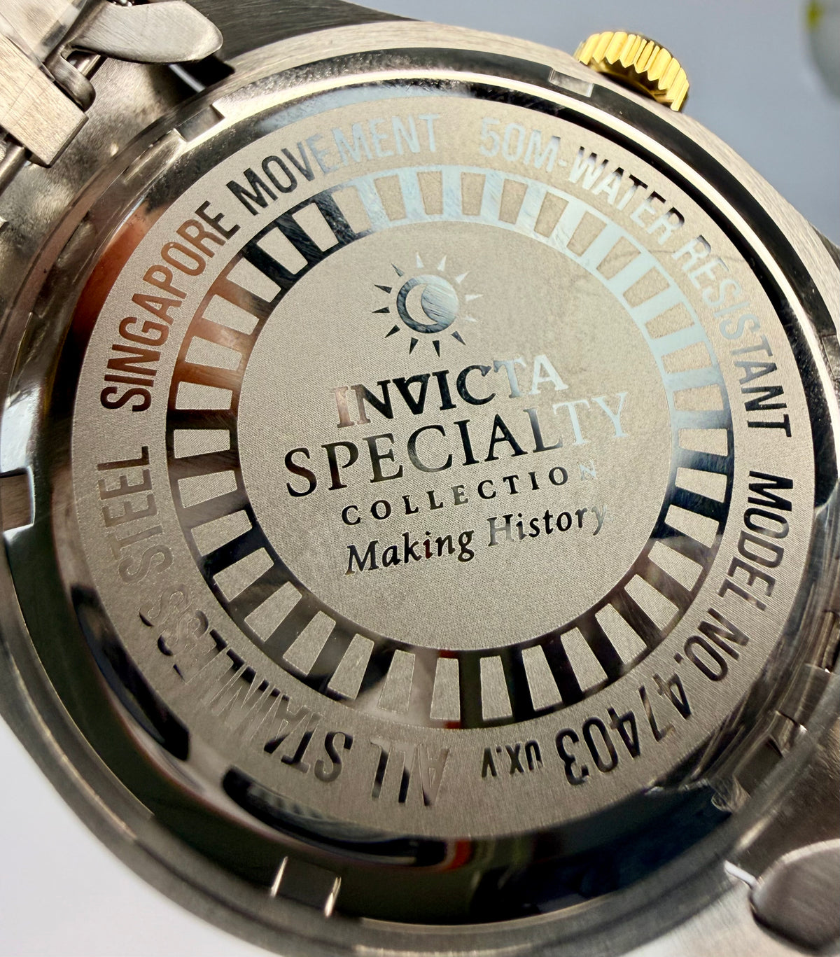 47403 Invicta Specialty Windsor Mens Watch 43mm Two Tone Steel Green Dial