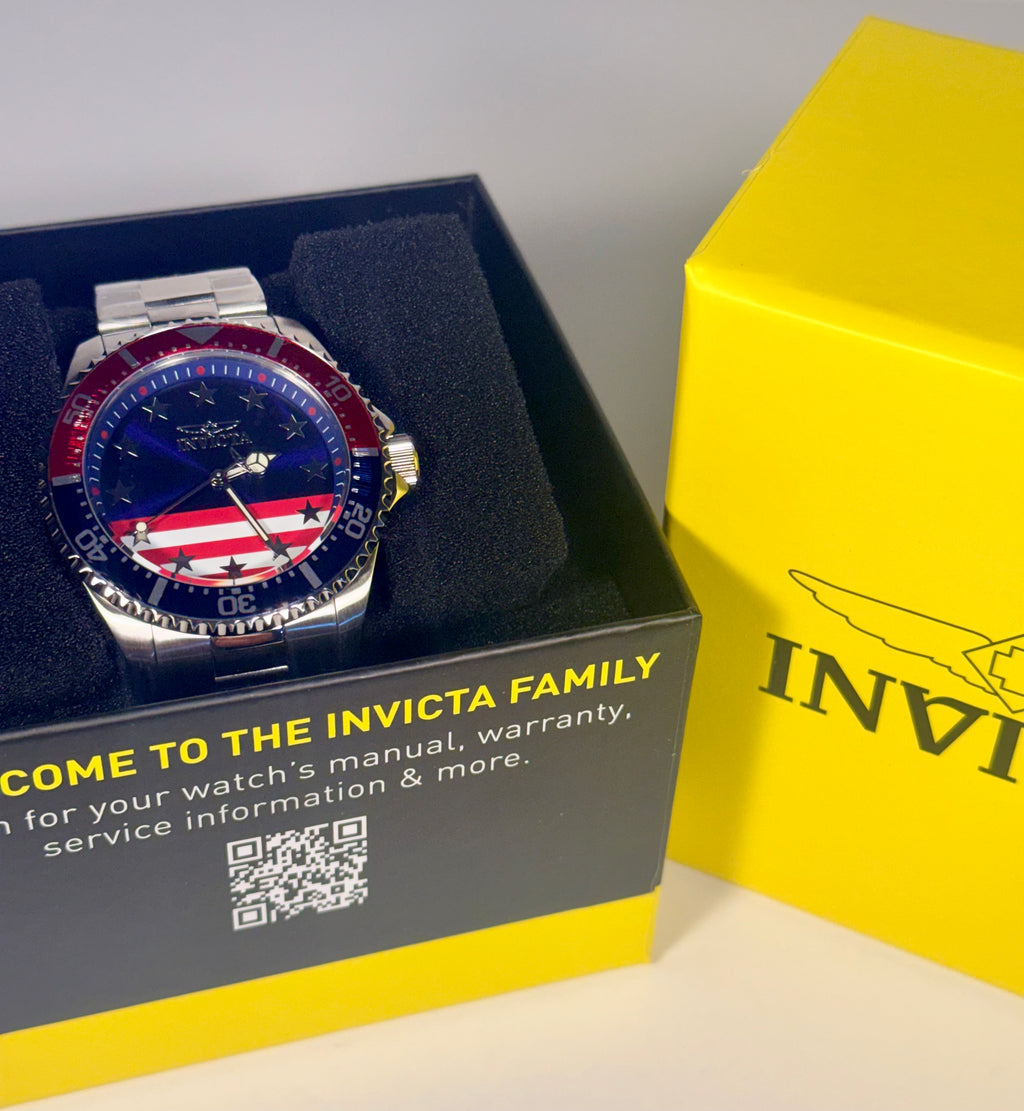 48942 Invicta Mens Pro Diver Stars and Stripes Edition 43mm Dial 200m Watch in display