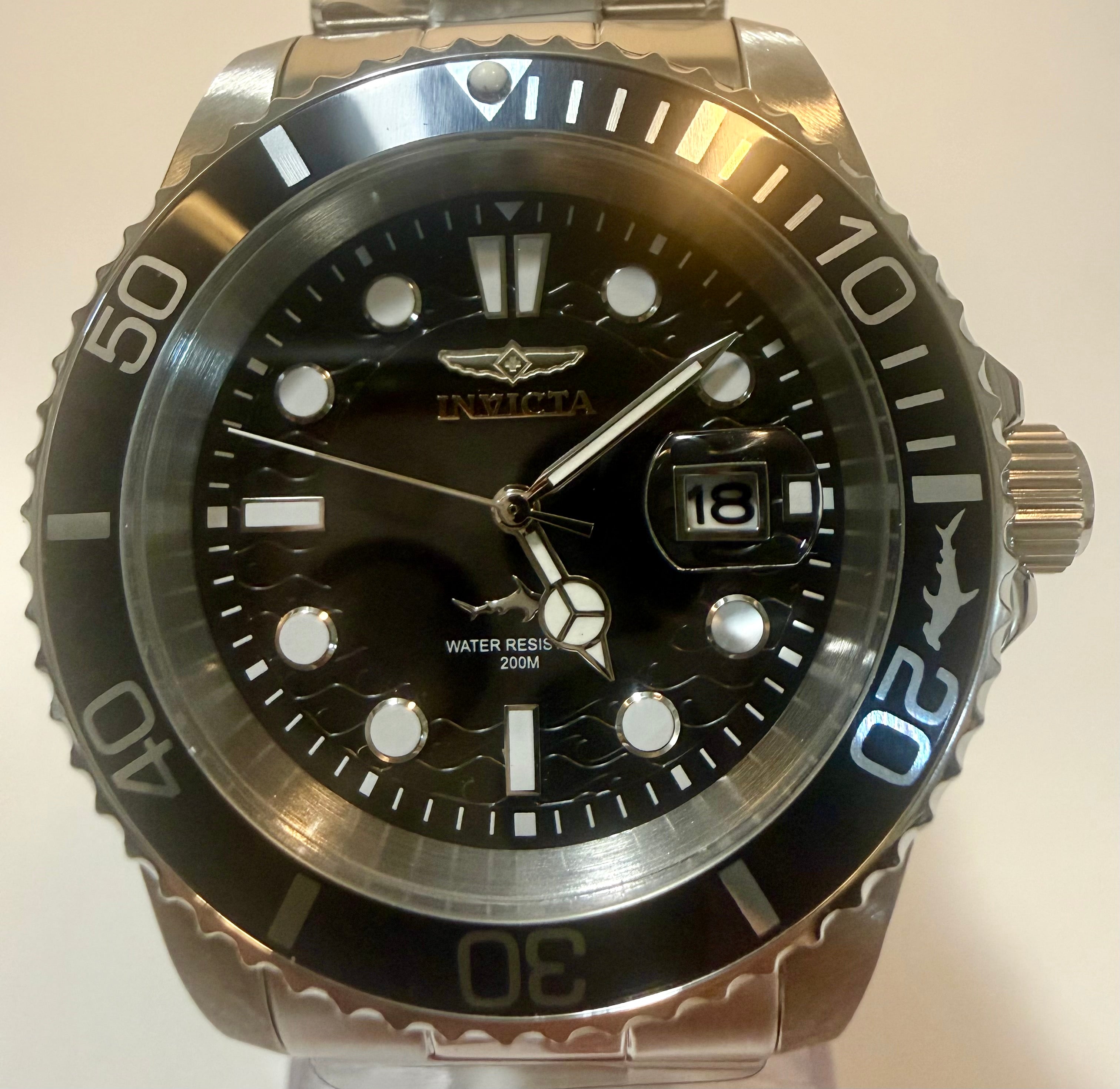 nvicta Pro Diver 42mm Black Dial Bezel Stainless Steel Mens Quartz Watch 50824