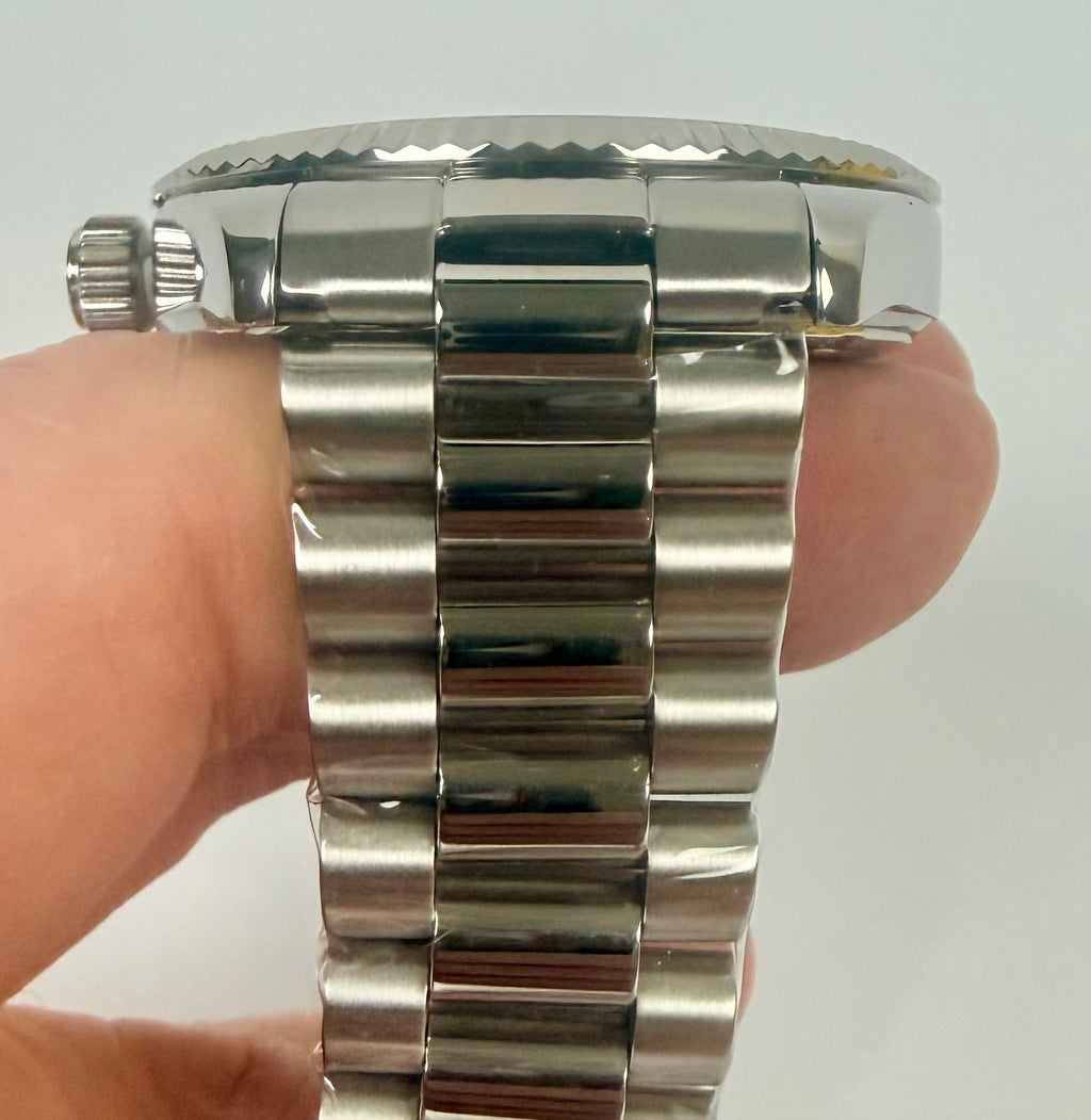 51044 Invicta Specialty Striad Command Men's Watch ABS Impact Divers Case