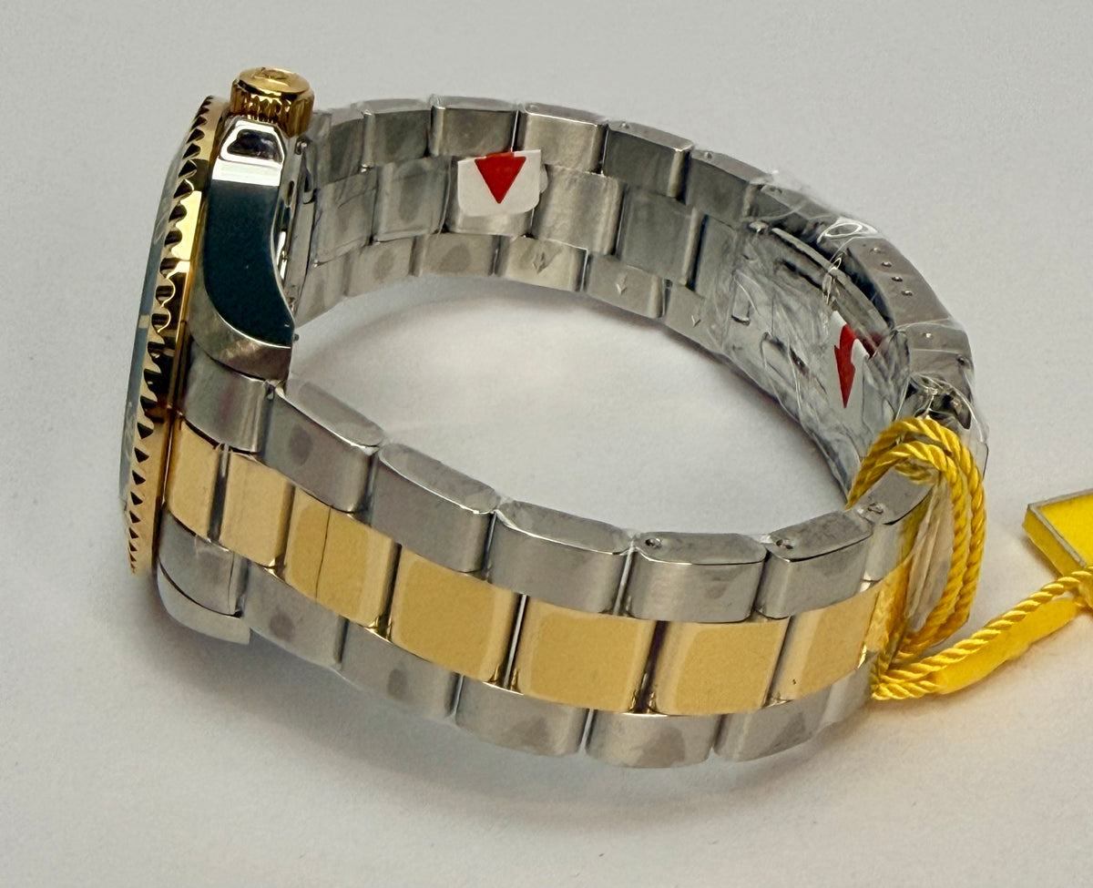 49697 Invicta Mens Pro Diver Crestcore Gold/Silver 43 mm with Special Case
