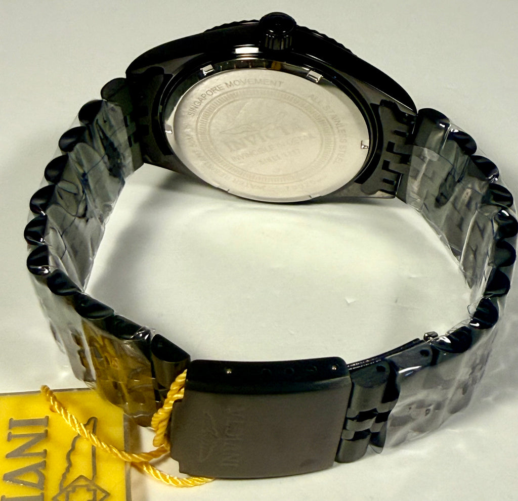 79020 Invicta Mens Specialty Serrate Black Dial Stainless Steel Bracelet 40mm
rear