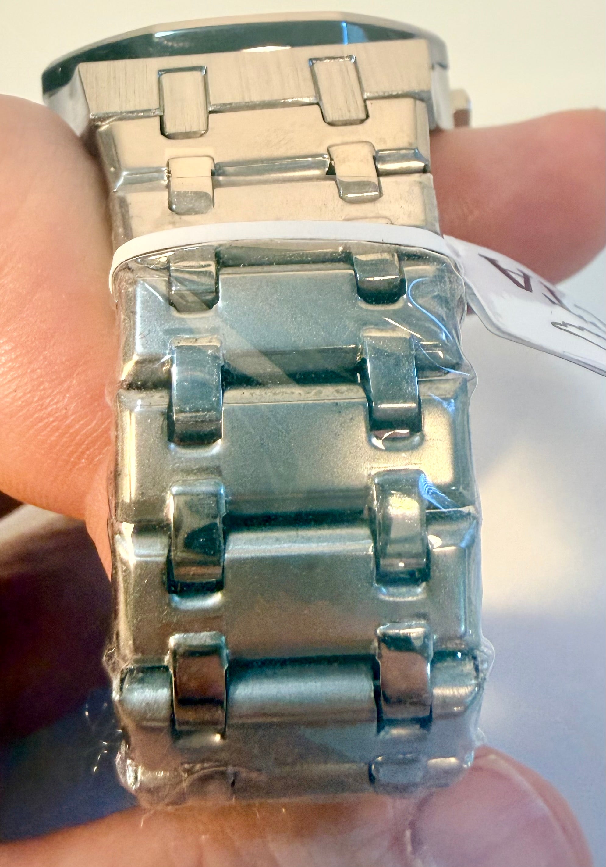 Invicta Speedway Rim Mens Watch Stainless Steel 42mm Case Model 69487 band