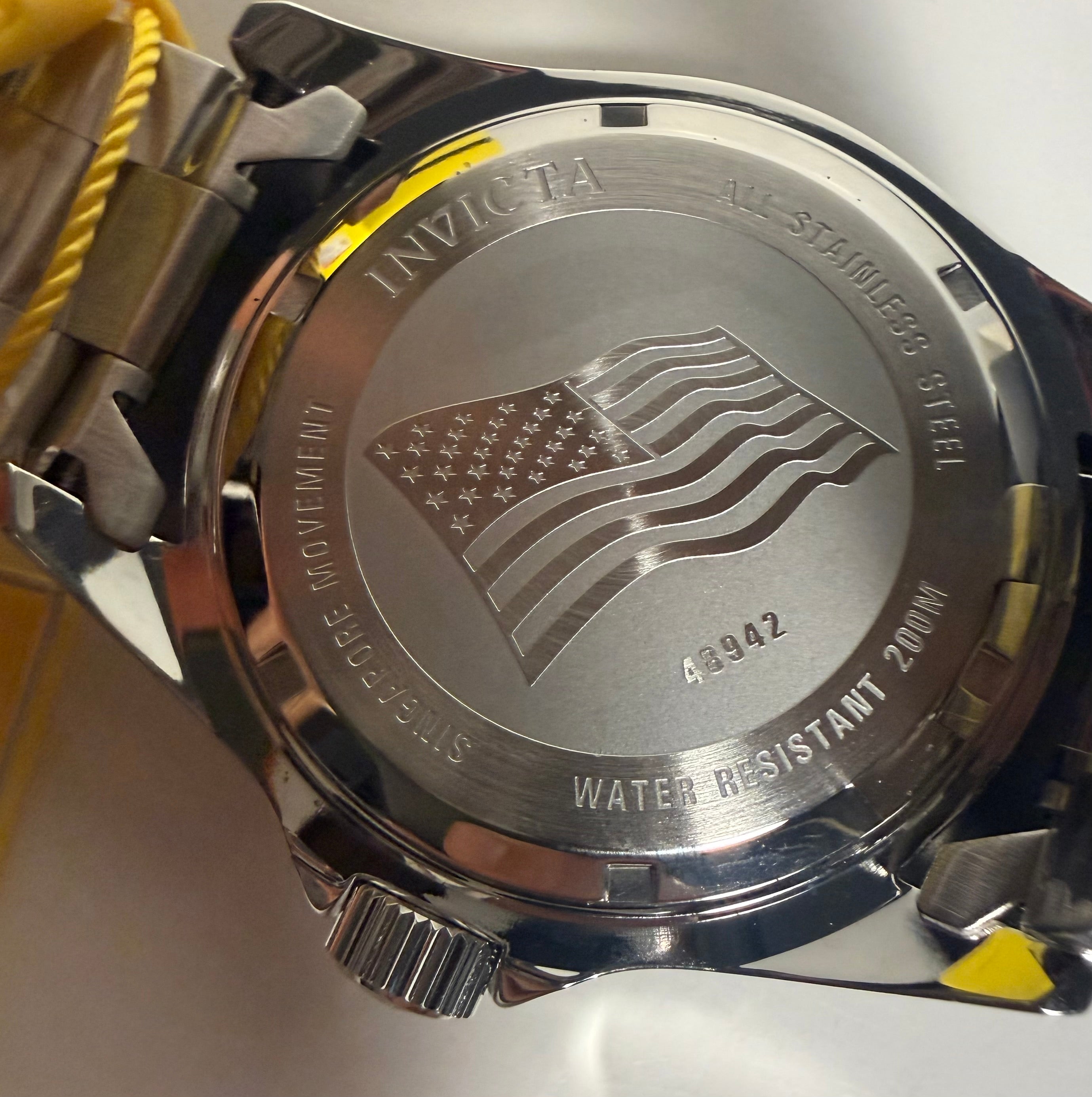 48942 Invicta Mens Pro Diver Stars and Stripes Edition 43mm Dial 200m Watch caseback