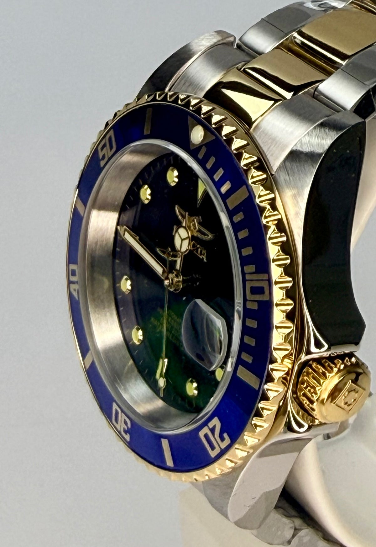 8928OB Mens Pro Diver Automatic Blue Dial Gold Tone Two Tone NH35A 40mm Watch