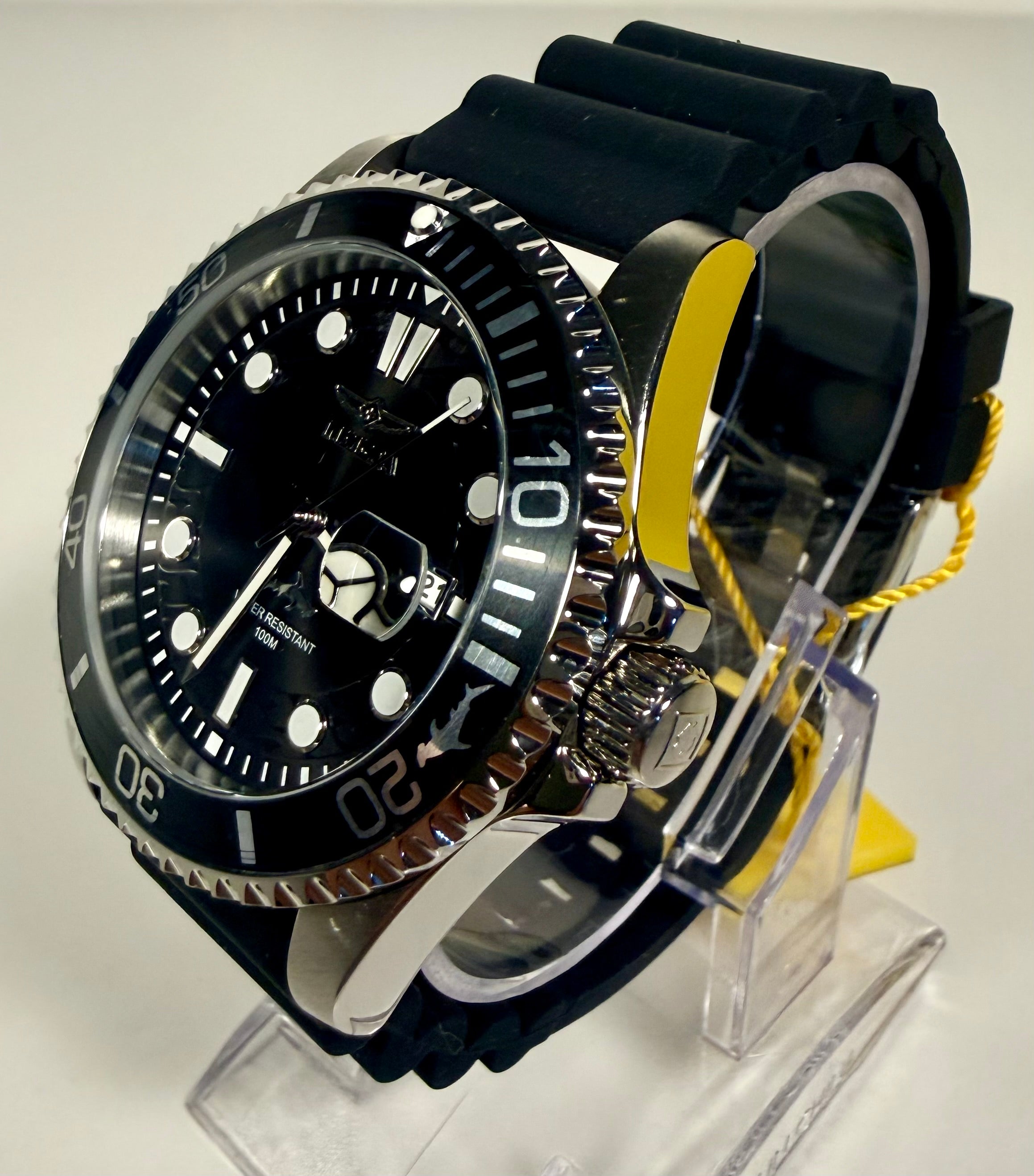 47161 Mens Pro Diver Stainless Steel Polyurethane Strap Black Dial 100m WR 48mm