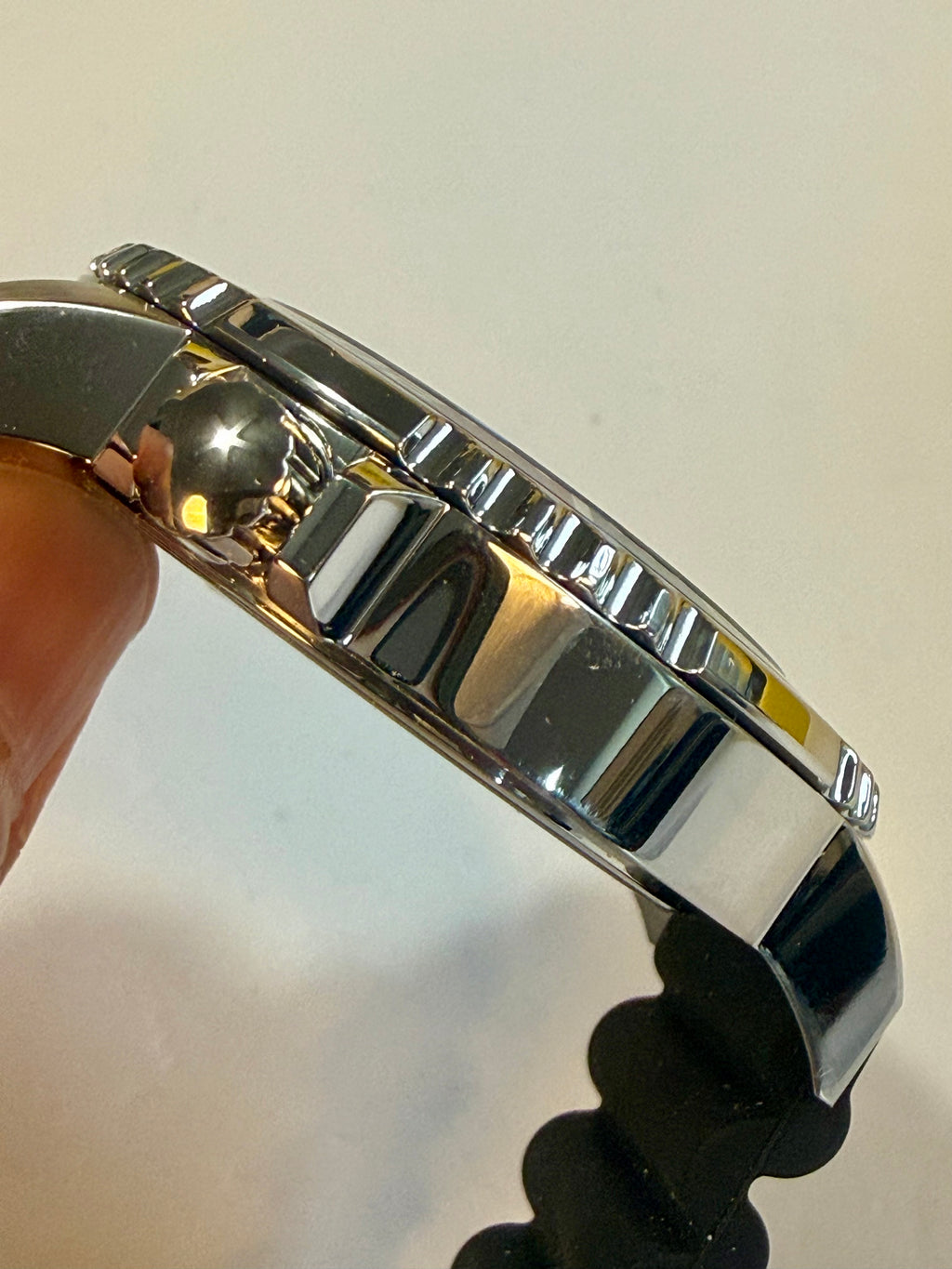 Close-up of a Invicta Mens Pro Diver 48mm Silicone band  with a blurred background