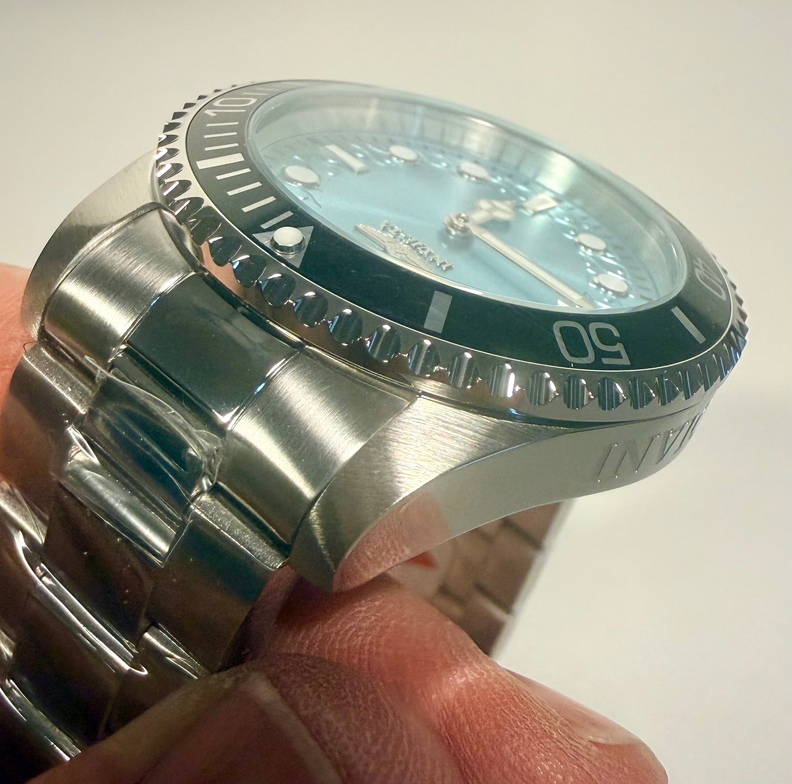 50325 Invicta Mens Pro Diver Crestcore 43mm Stainless Dark-Glo Steel Watch NIB side