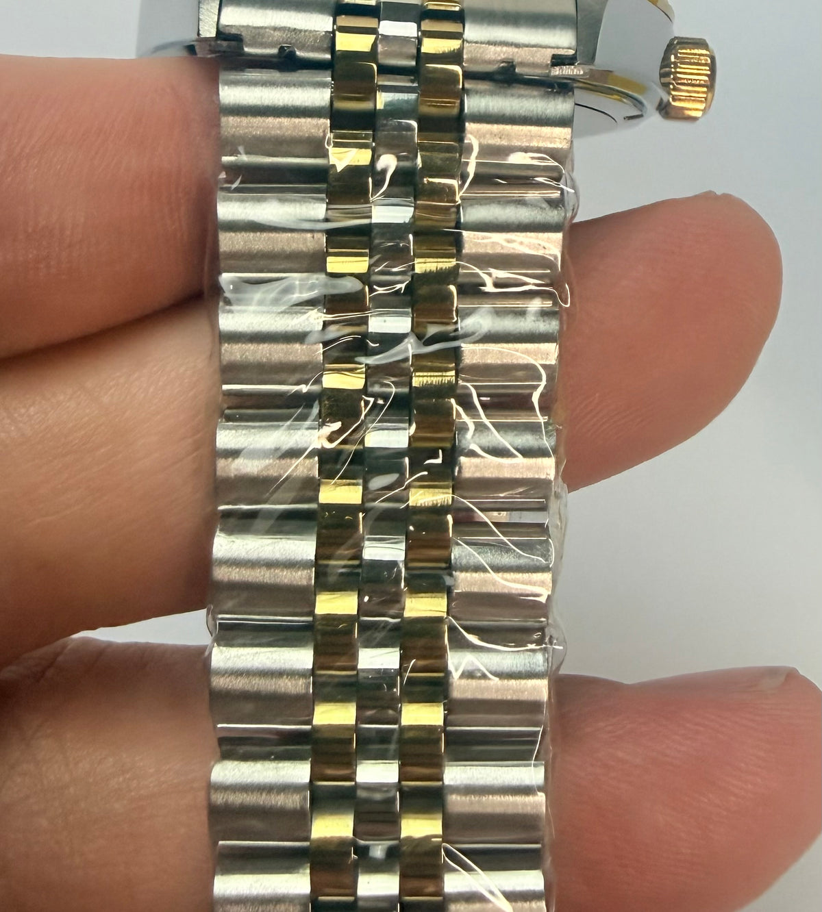29382 Specialty Lumeris 43mm Stainless Steel Gold Dial Analog Watch Stainless Steel
