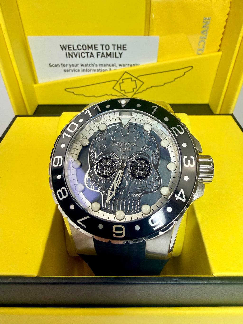 36855 Invicta Aviator Dia De Los Muertos MOP Black Dial Sugar Skull 50mm  Watch