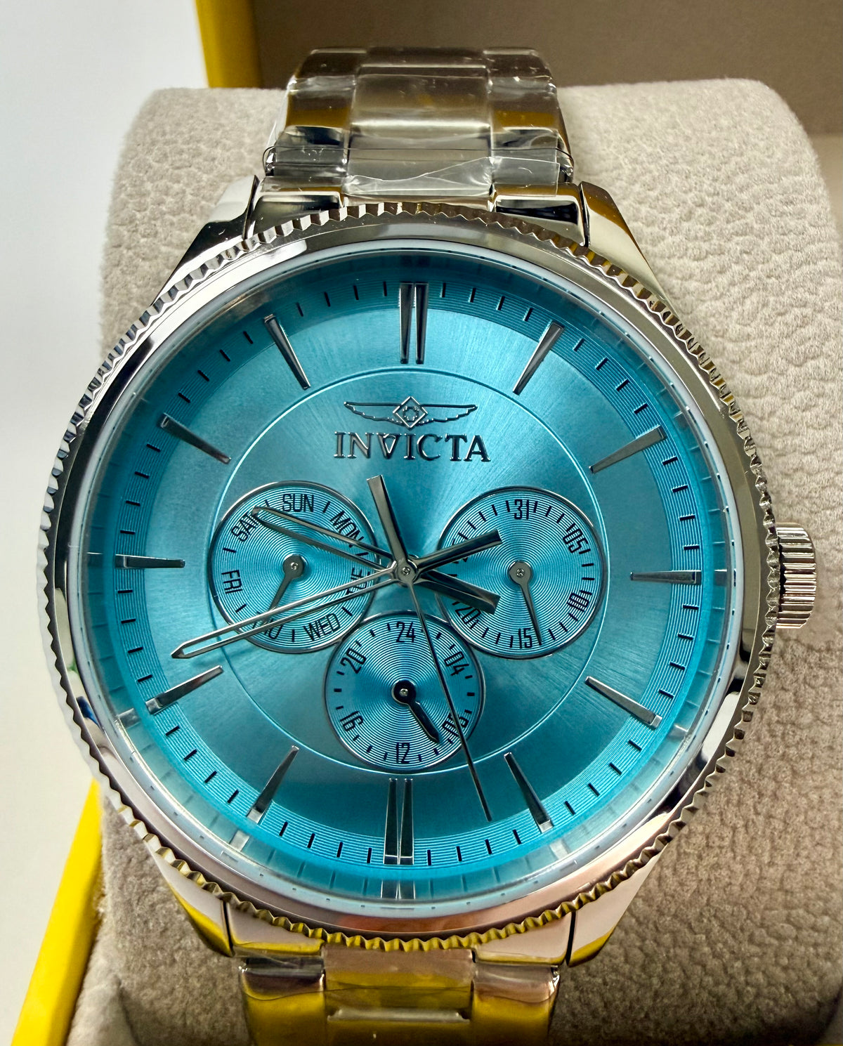 49957 Invicta Specialty His Hers Set Light Blue Dial 42mm 34mm Steel Watch Set