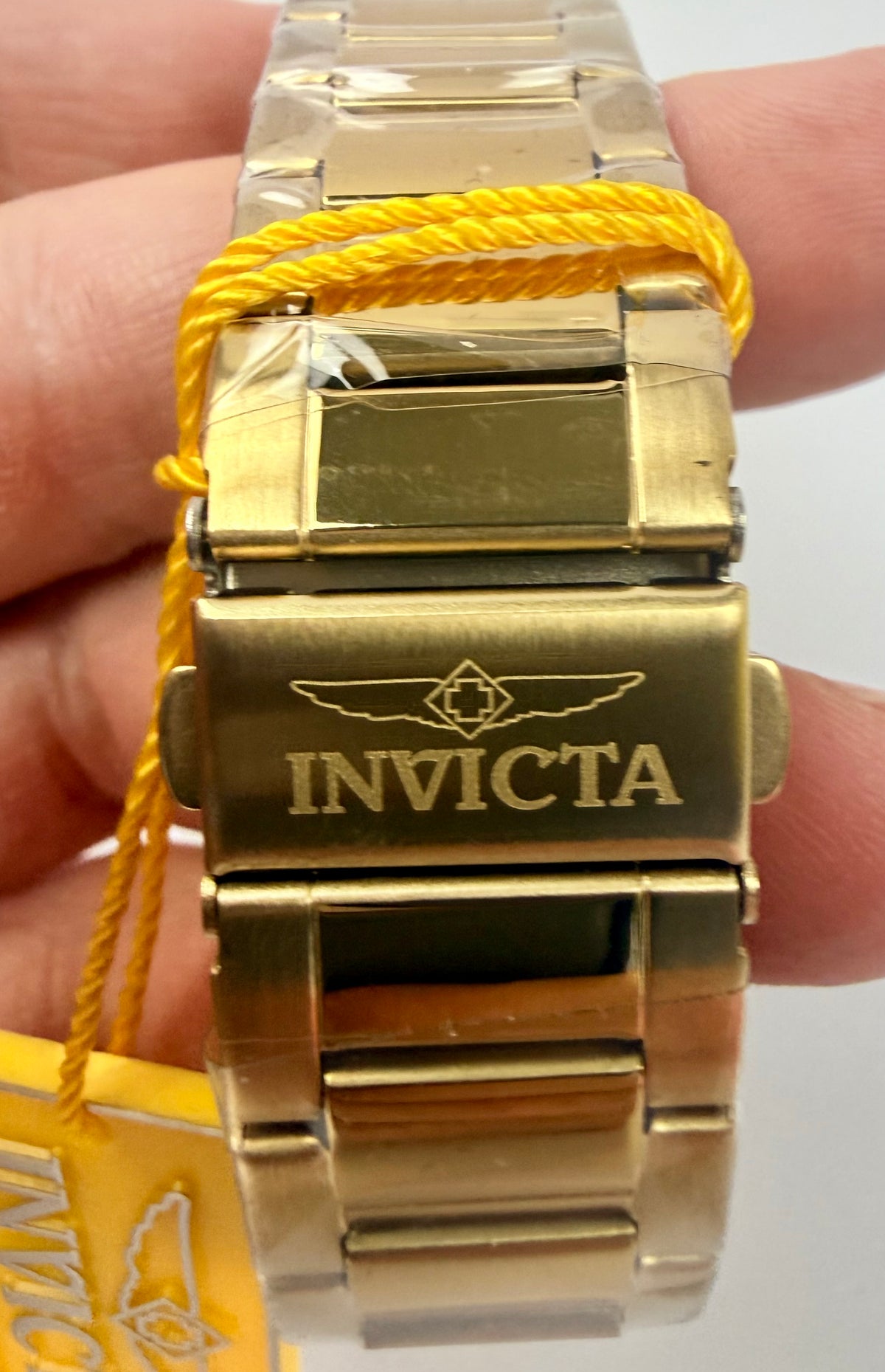 46855 Invicta Speedway Multifunction Mens Gold With Sub Dials 42mm 30 M WR