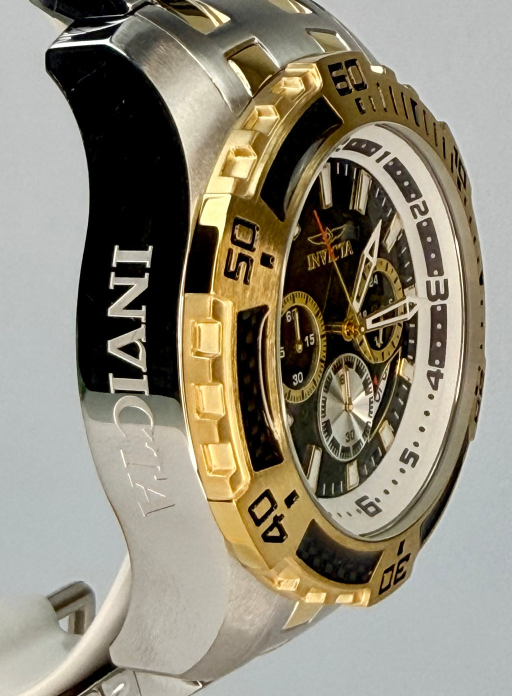 49852 Invicta Mens Pro Diver Scuba Abalone Dial Gold Tone Steel 51mm Watch