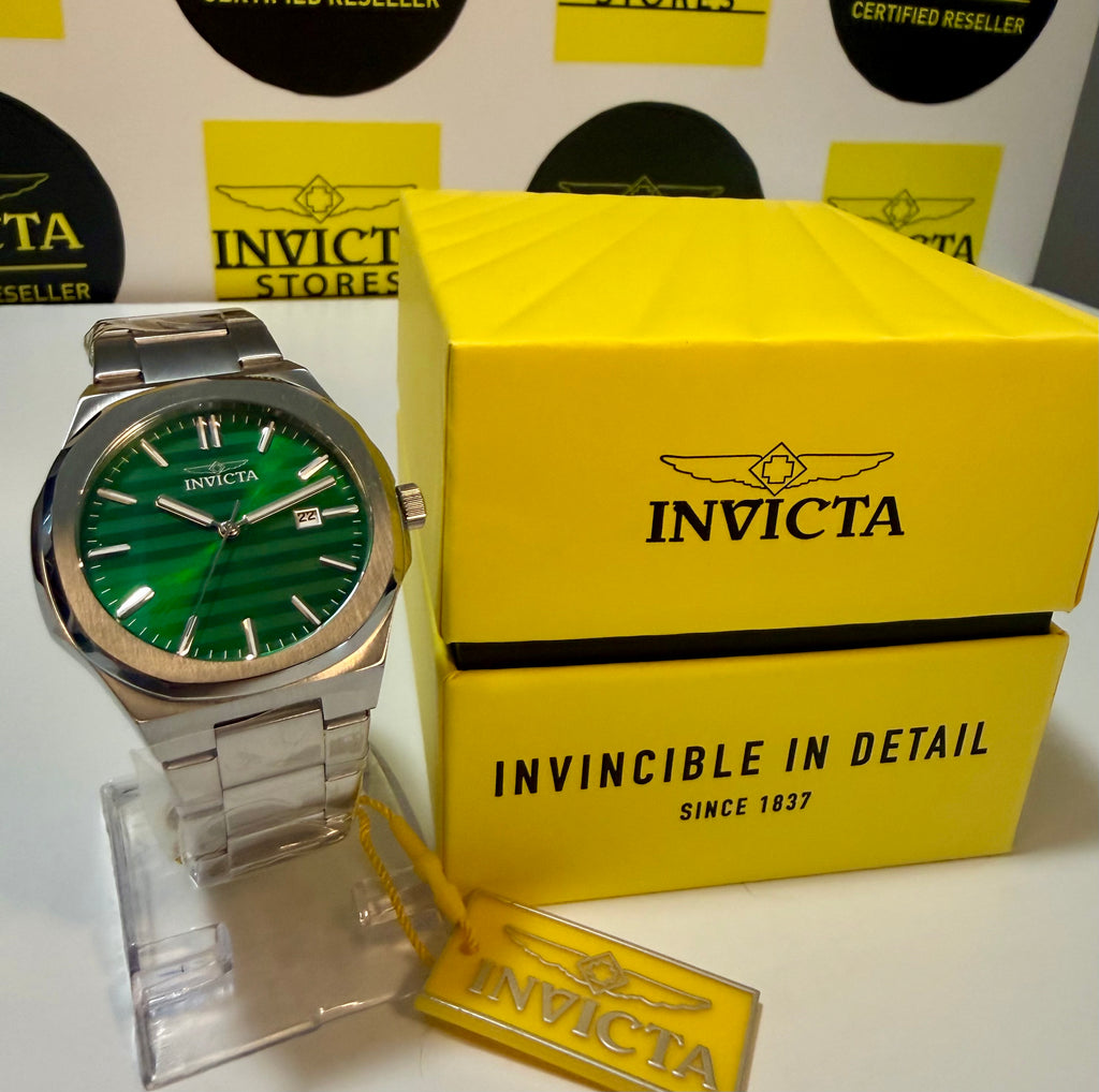 Invicta Speedway Vantage Men's Watch - 43mm. Steel with green face and silver band on a yellow box with brand logo