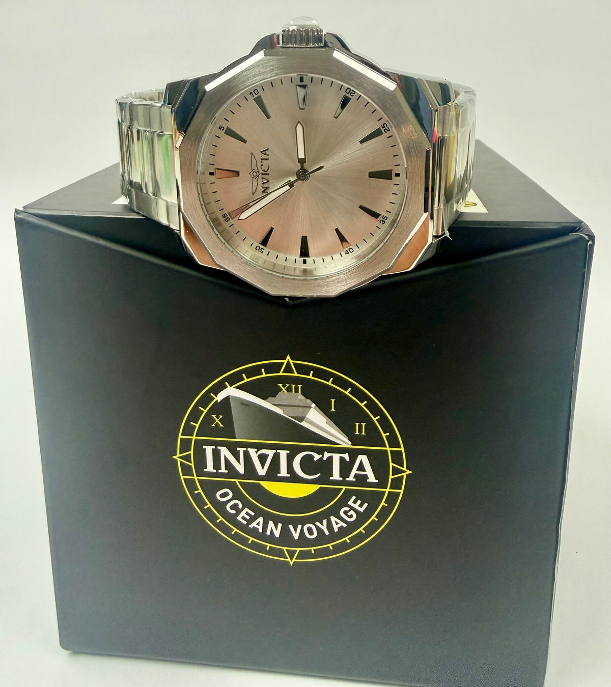 46832 Mens Invicta Speedway Dominus 42mm Steel Case Silver Dial Bracelet Watch 30M