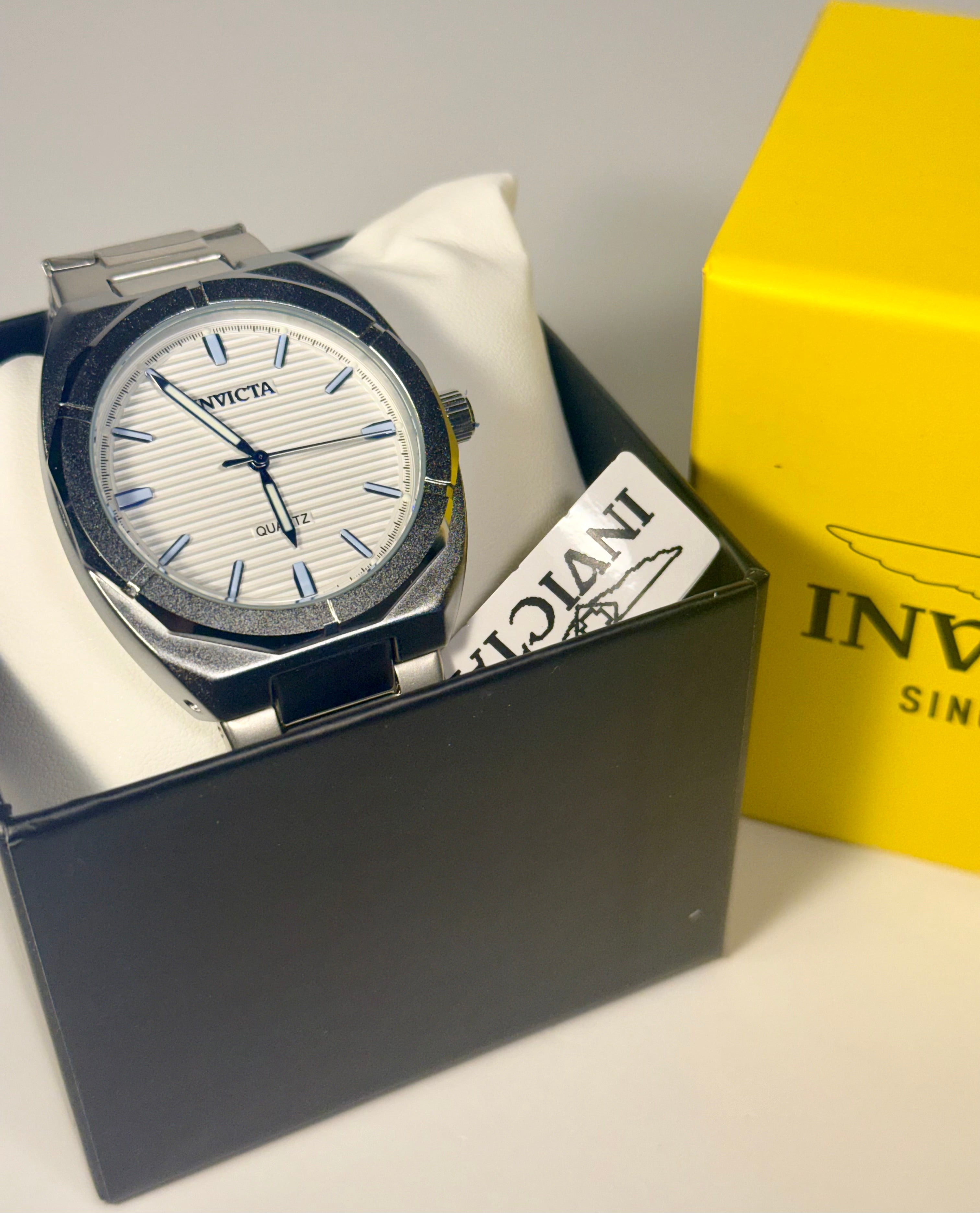 Invicta Celestial Polaris 69212 Men 42mm Silver Stainless Steel Quartz Watch in display box
