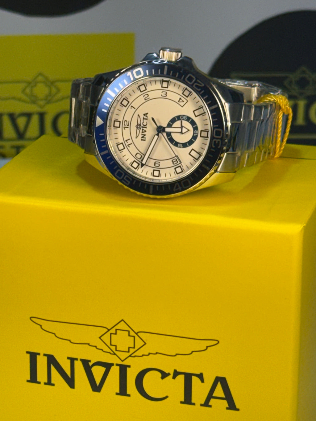 Invicta Mens Pro Diver Watch on a yellow Invicta box