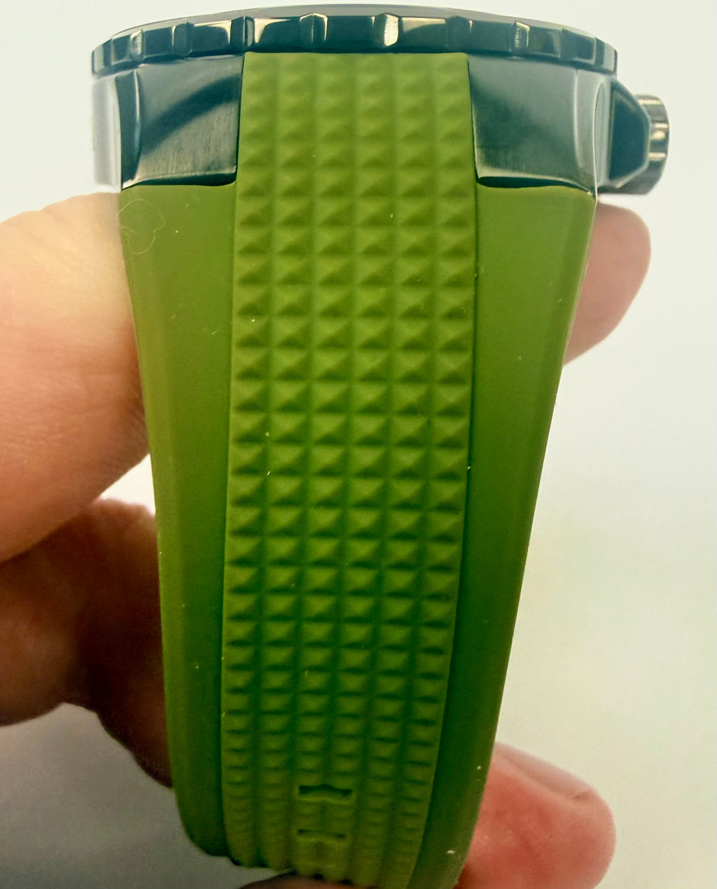 39302 Invicta Aviator Skyshock Army Green Steel 50mm Case Poly Strap Special Case 100m