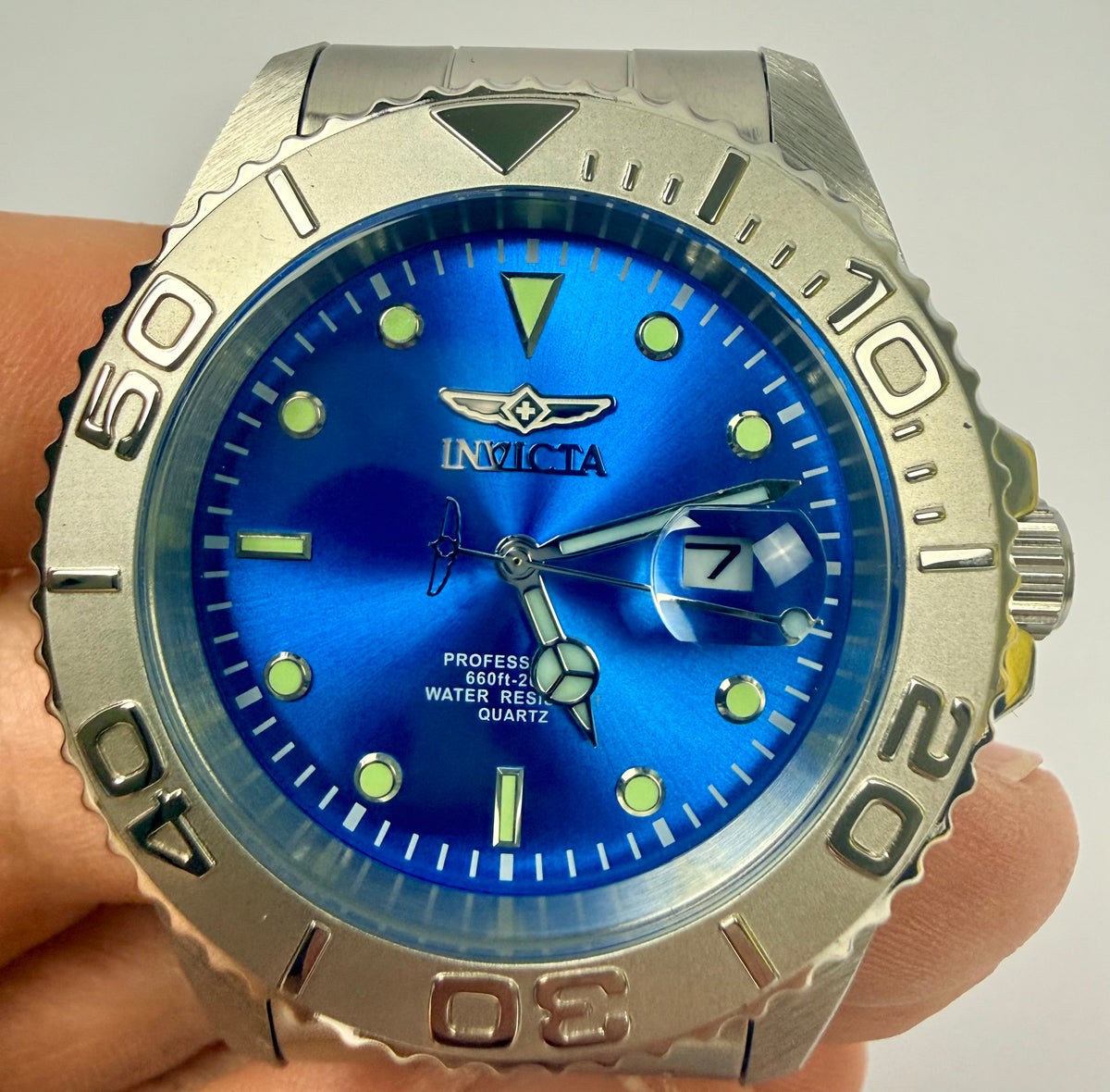 29945 Invicta Mens Pro Diver 43mm Blue Dial 200m WR With Special Case