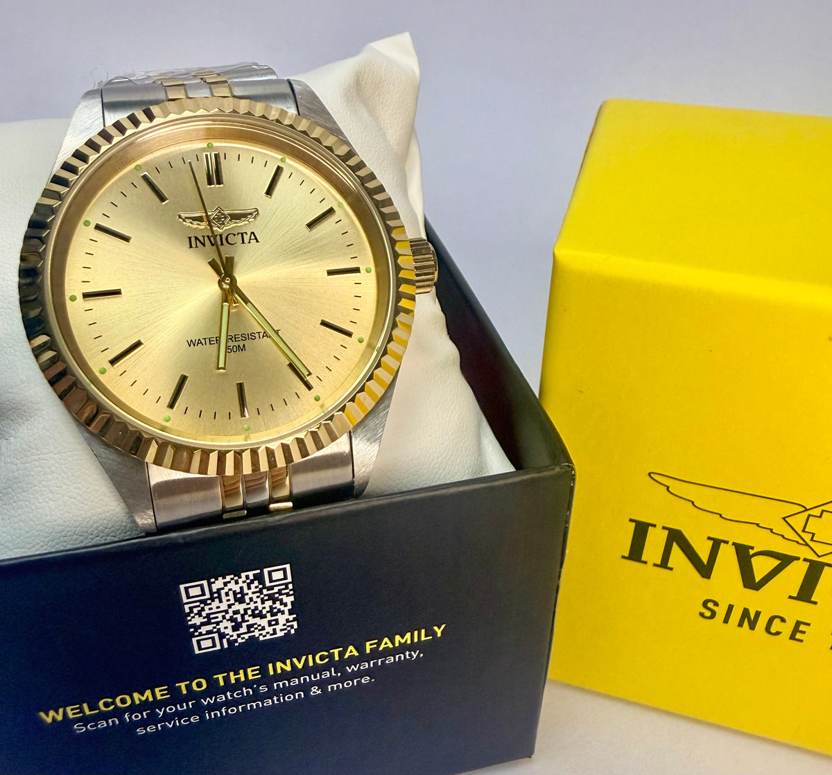 29382 Specialty Lumeris 43mm Stainless Steel Gold Dial Analog Watch Stainless Steel