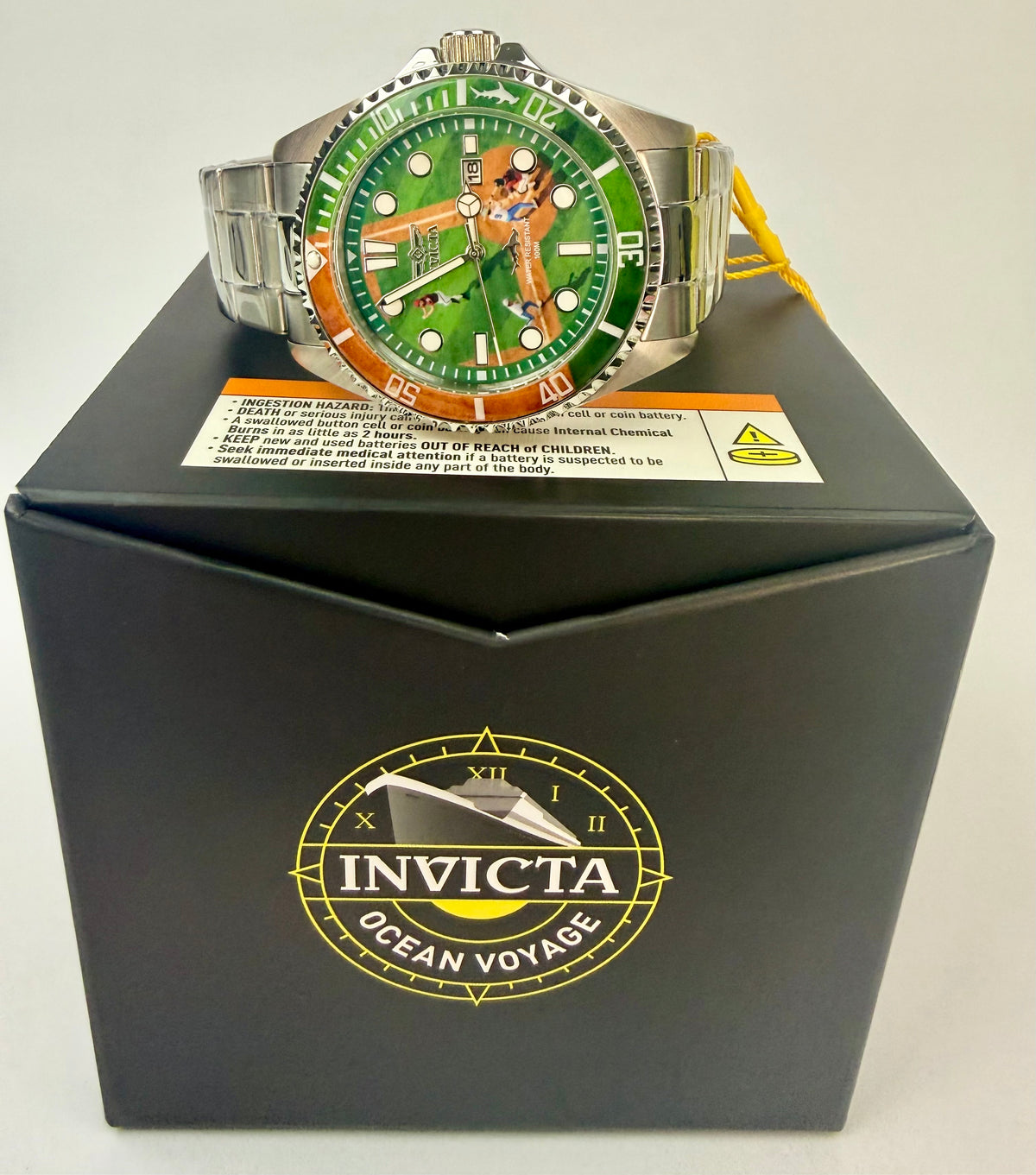 51064 Mens Pro Diver Baseball Dial Steel 43mm Stainless Steel Bracelet Watch