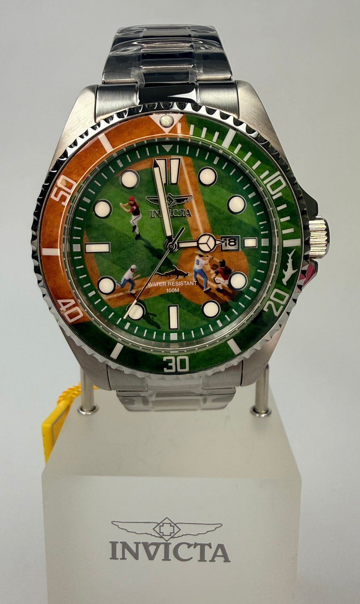 51064 Mens Pro Diver Baseball Dial Steel 43mm Stainless Steel Bracelet Watch