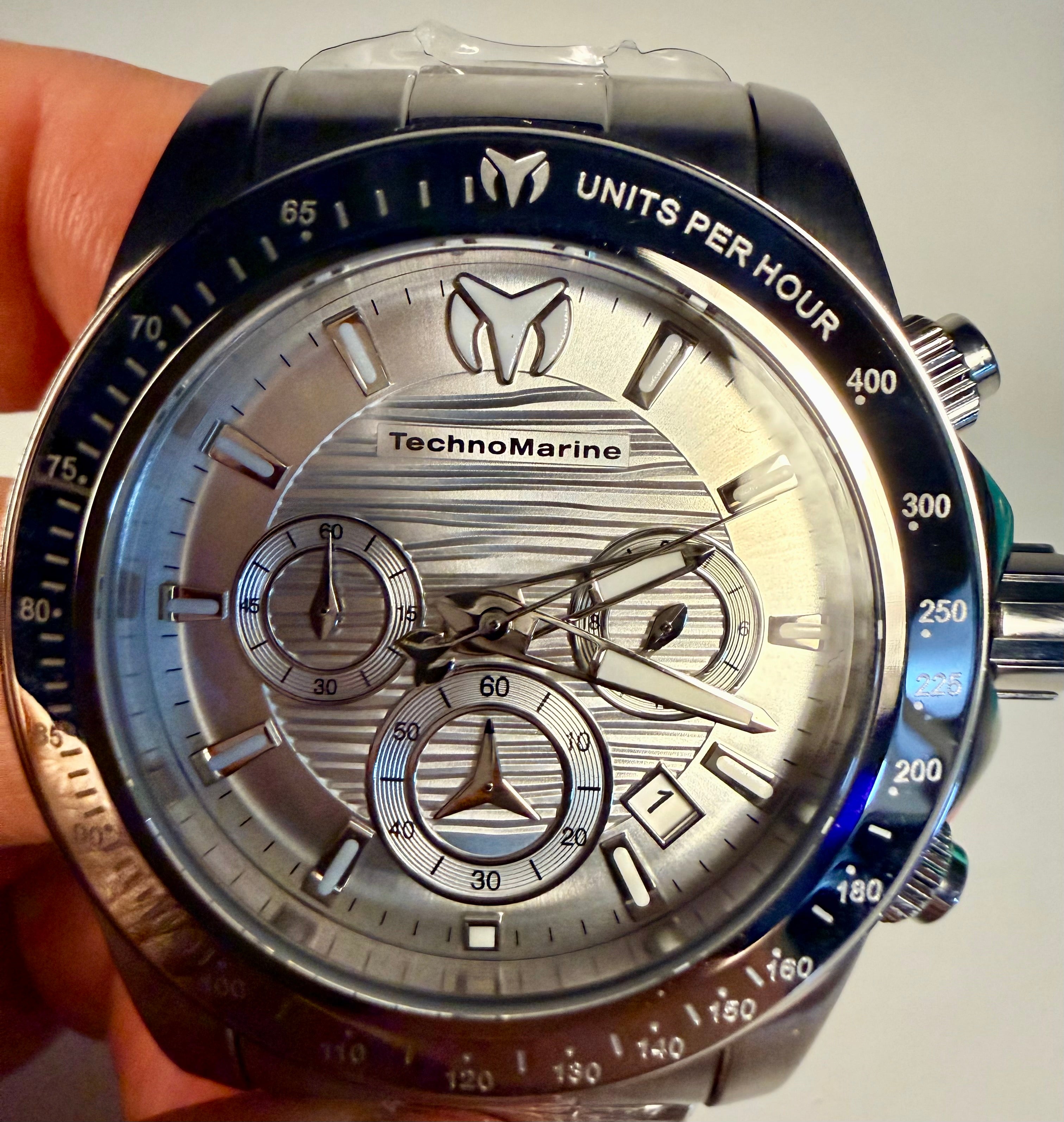 TechnoMarine Manta Ray Men's Watch - 42mm, Steel (ZG-TM-219000)