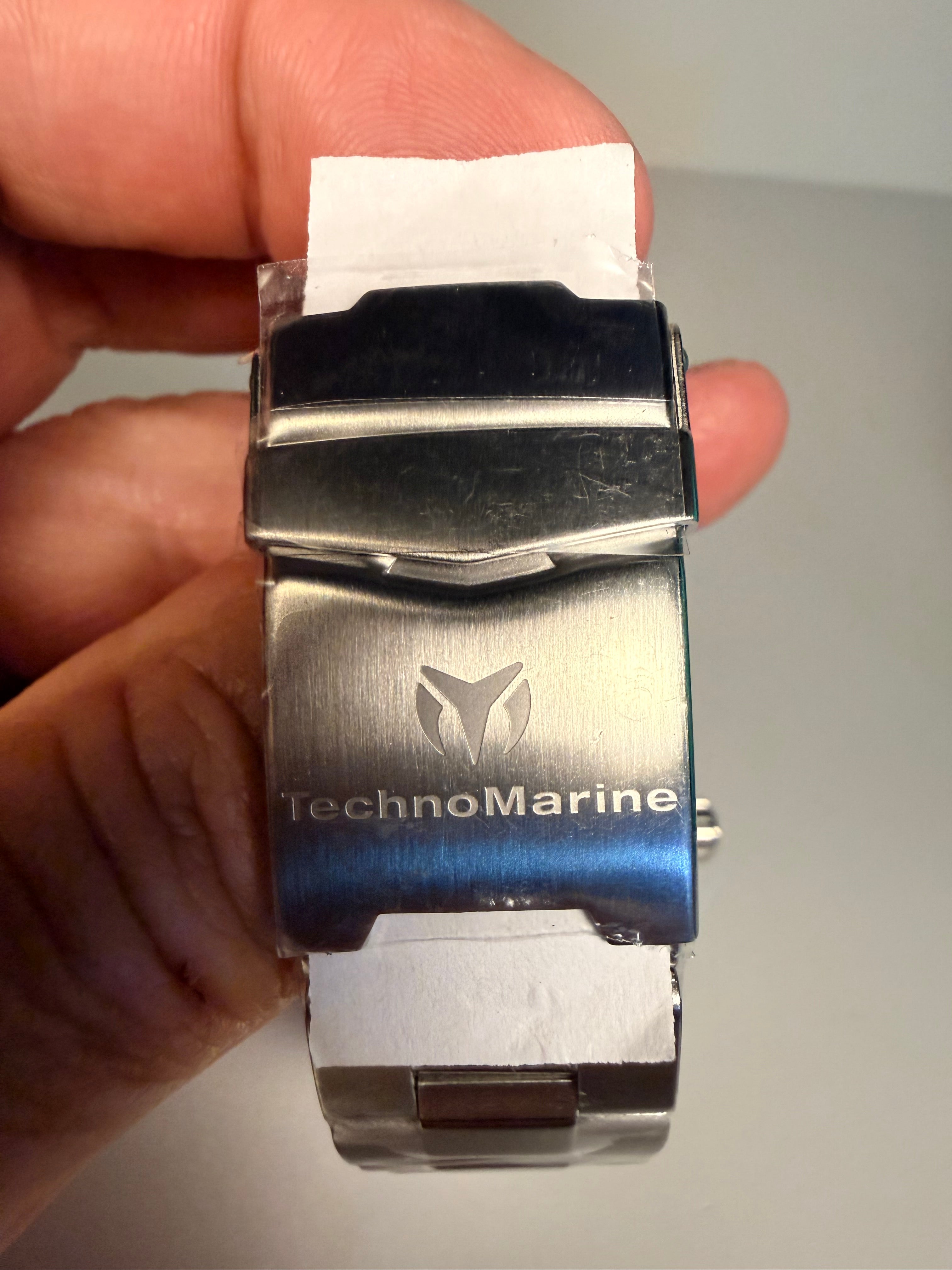 TechnoMarine Manta Ray Men's Watch - 42mm, Steel (ZG-TM-219000)