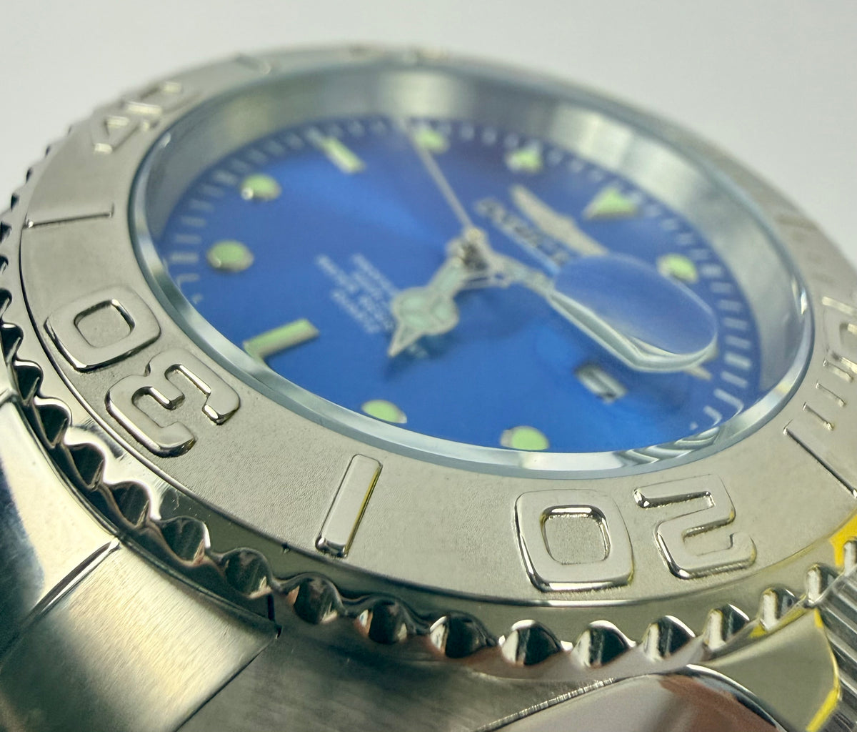 29945 Invicta Mens Pro Diver 43mm Blue Dial 200m WR With Special Case