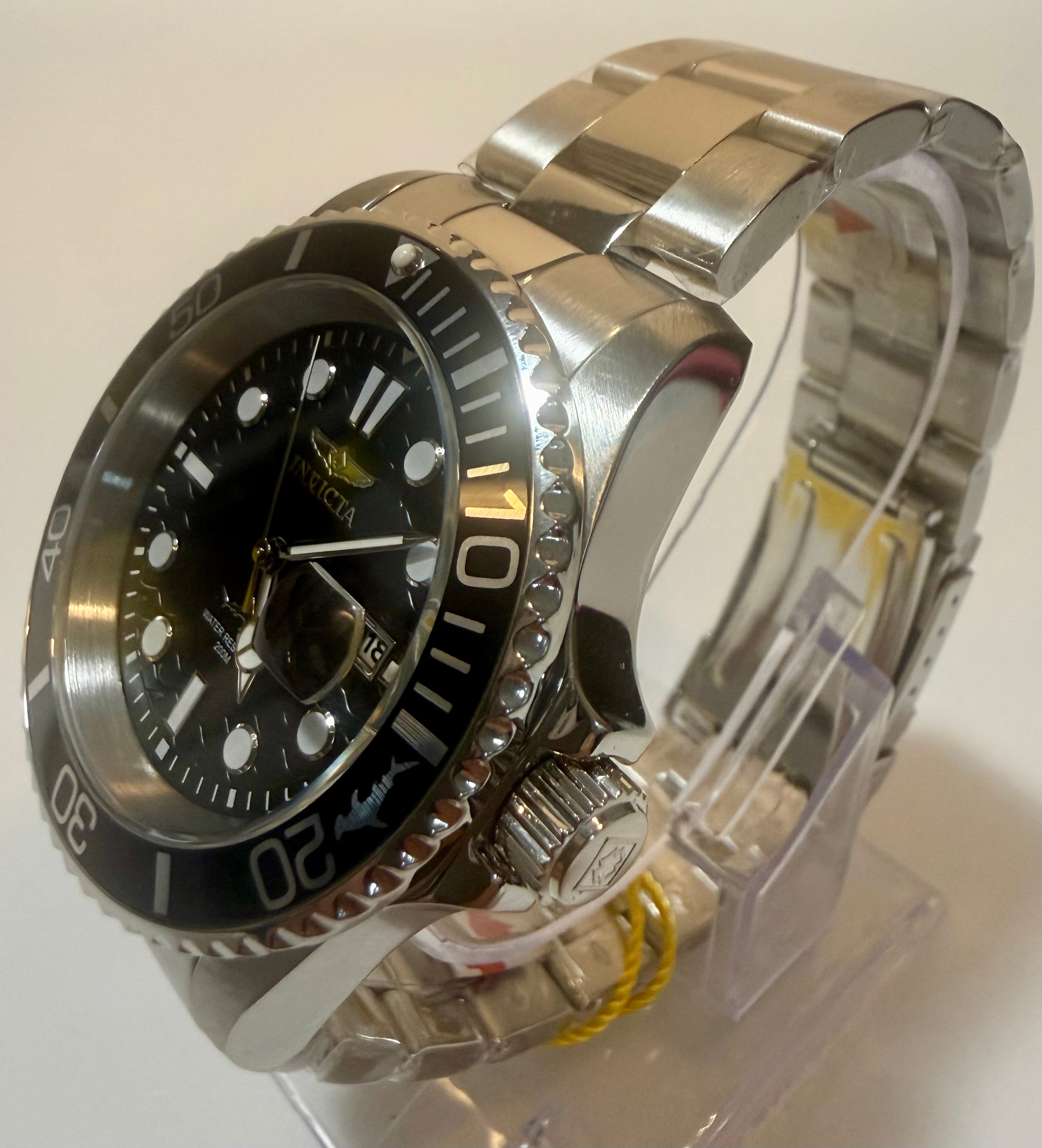 nvicta Pro Diver 42mm Black Dial Bezel Stainless Steel Mens Quartz Watch 50824