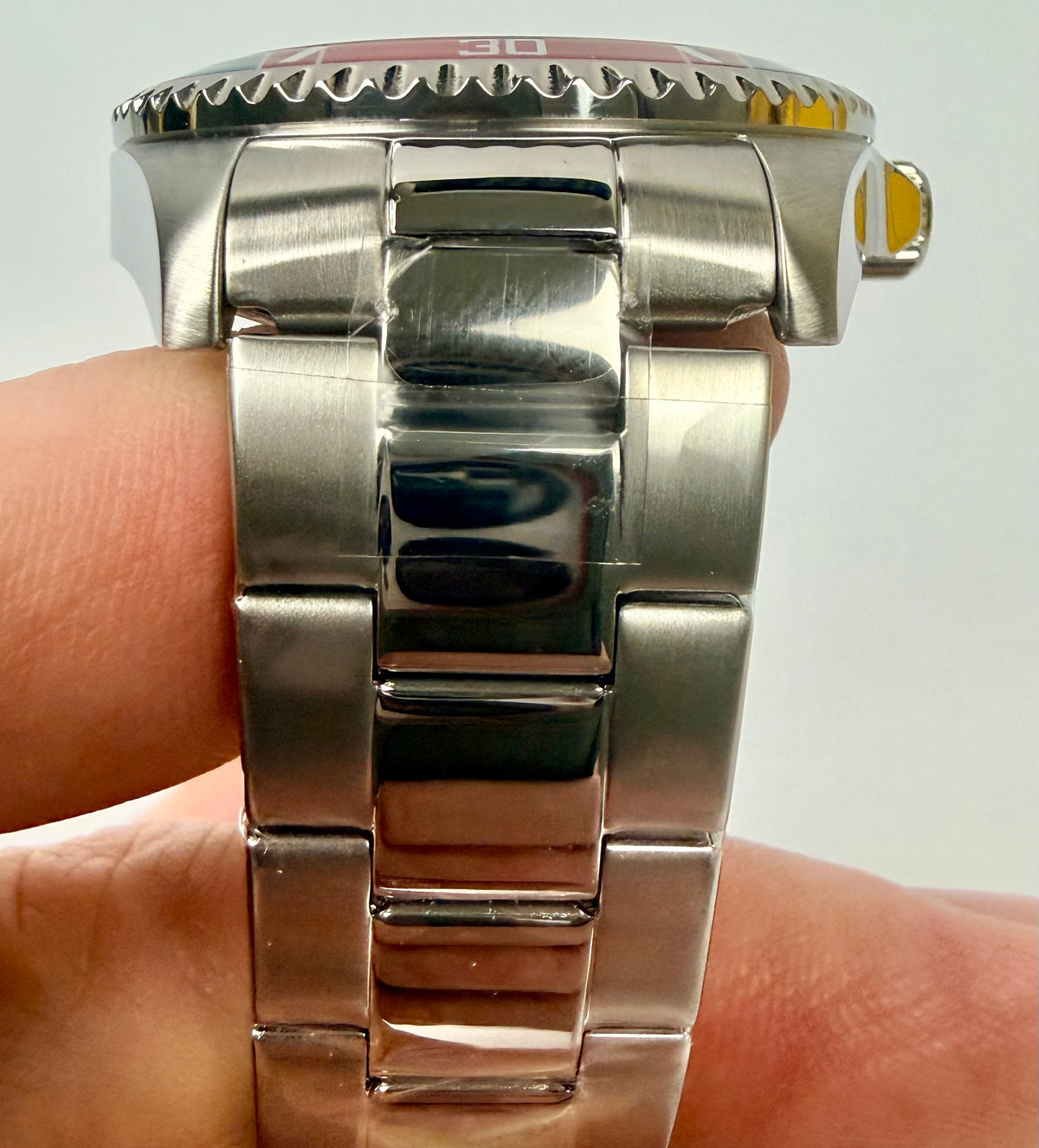 51055 Mens Pro Diver 43mm Steel Tennis Court Dial Stainless Steel Watch