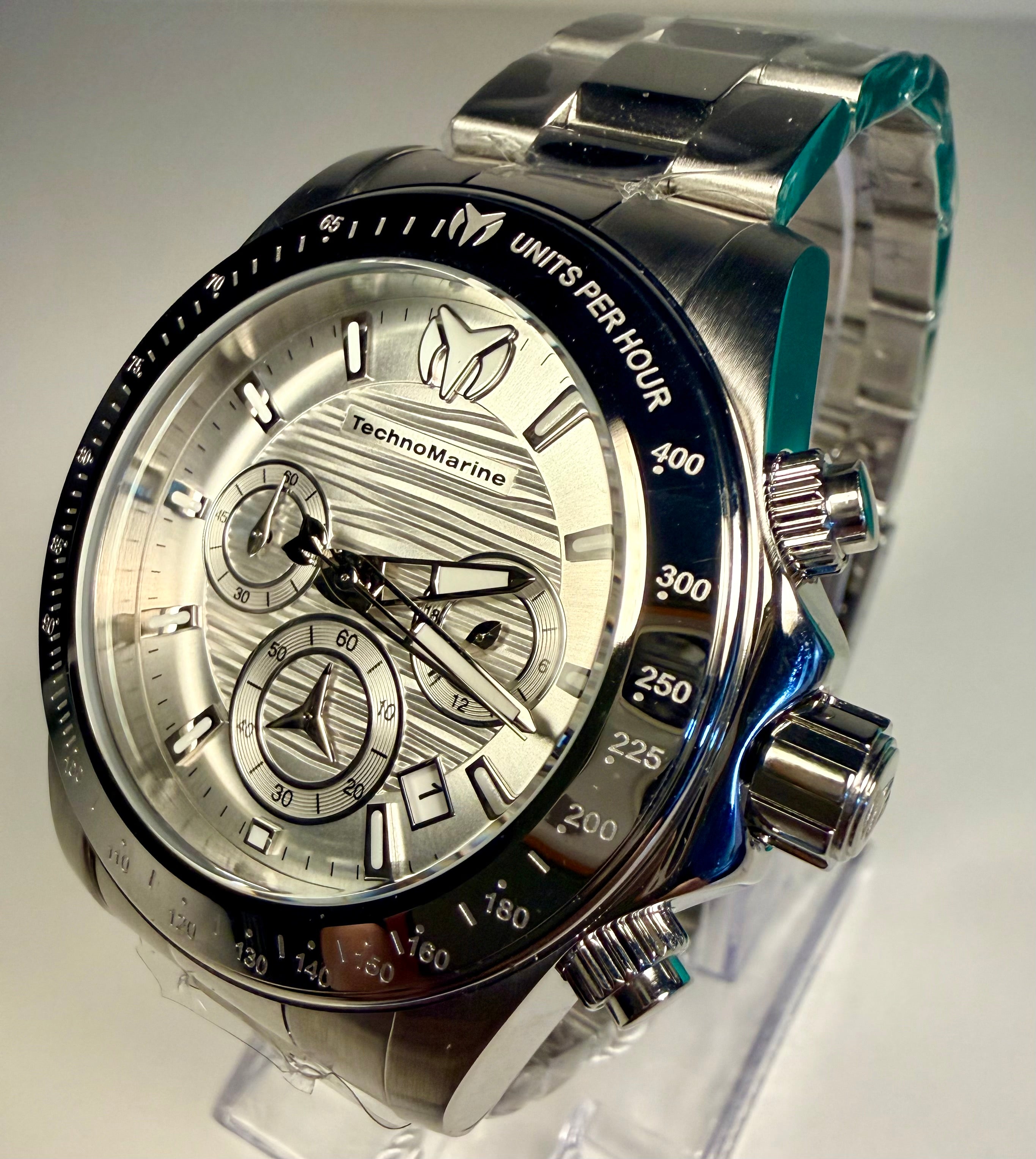 TechnoMarine Manta Ray Men's Watch - 42mm, Steel (ZG-TM-219000) with chrono buttons side view