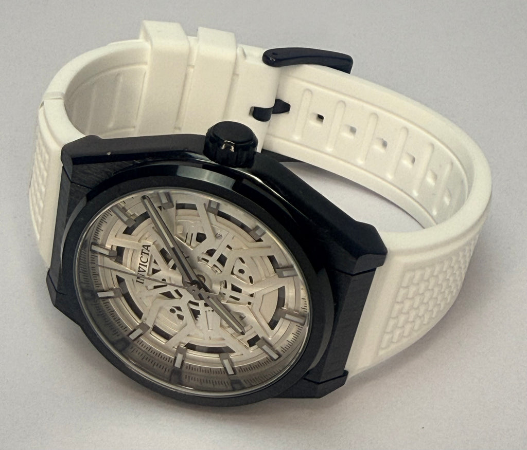 70058 Speedway Rim 46mm Stainless Steel White Dial Analog Watch Silicone Band