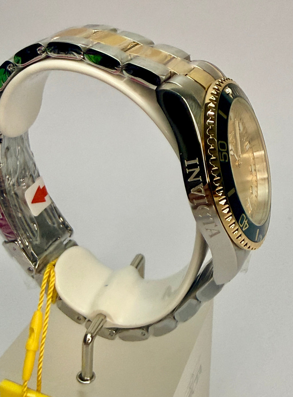 49697 Invicta Mens Pro Diver Crestcore Gold/Silver 43 mm with Special Case
