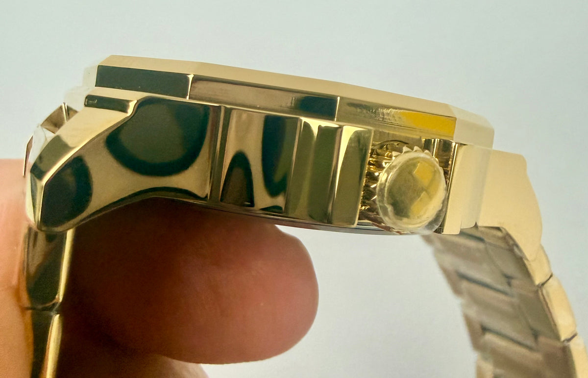 46841 Invicta Speedway Dominus Men's Watch 42mm Gold Band Green Dial Special Case