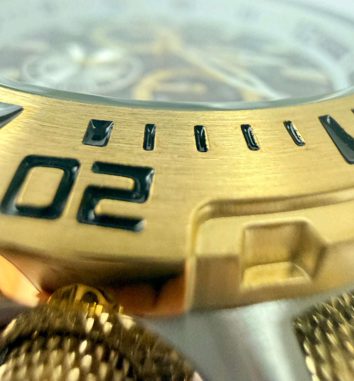49852 Invicta Mens Pro Diver Scuba Abalone Dial Gold Tone Steel 51mm Watch