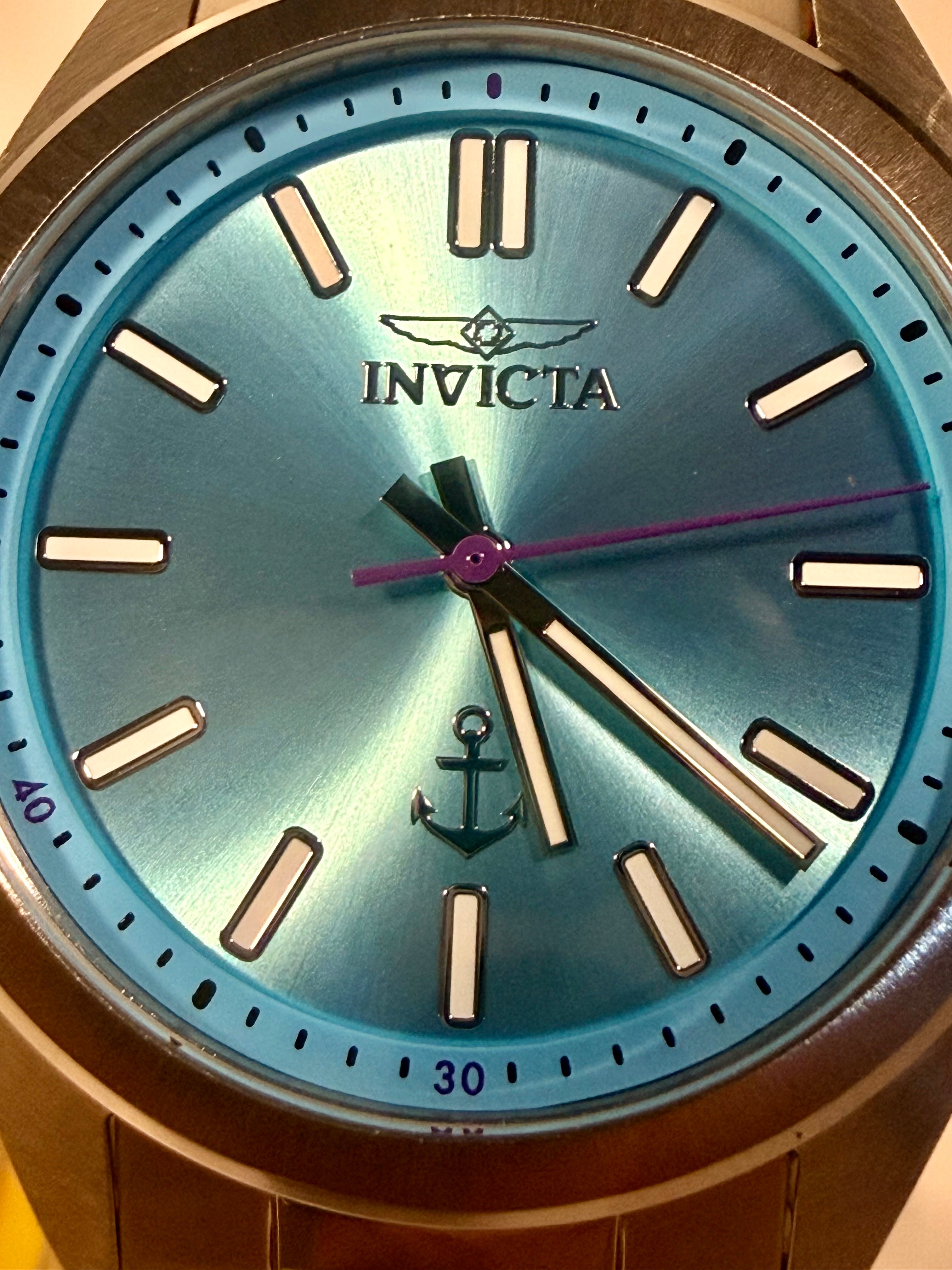 49989 Invicta Ocean Voyage Mens Watch 41mm Stainless Steel Blue Dial Bracelet close up