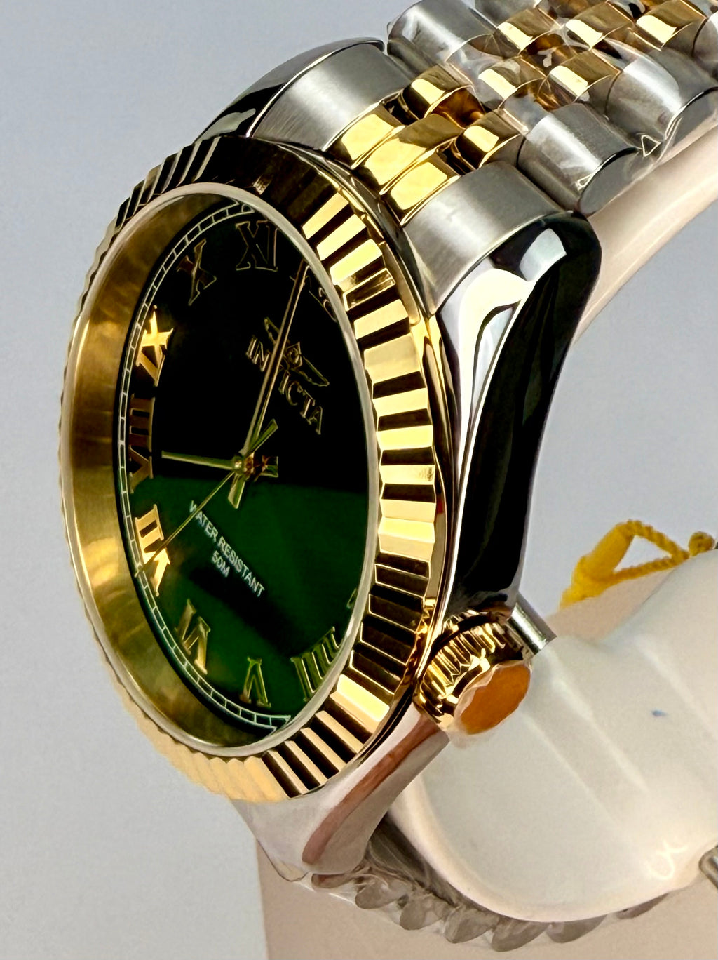 47403 Invicta Specialty Windsor Mens Watch 43mm Two Tone Steel Green Dial