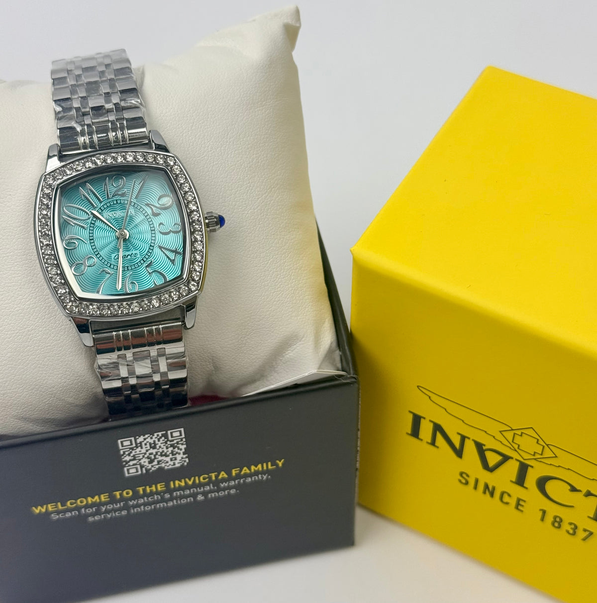 69364 Women's Wildflower Stainless Steel Ice Blue Dial Crystal Bezel 31mm Watch