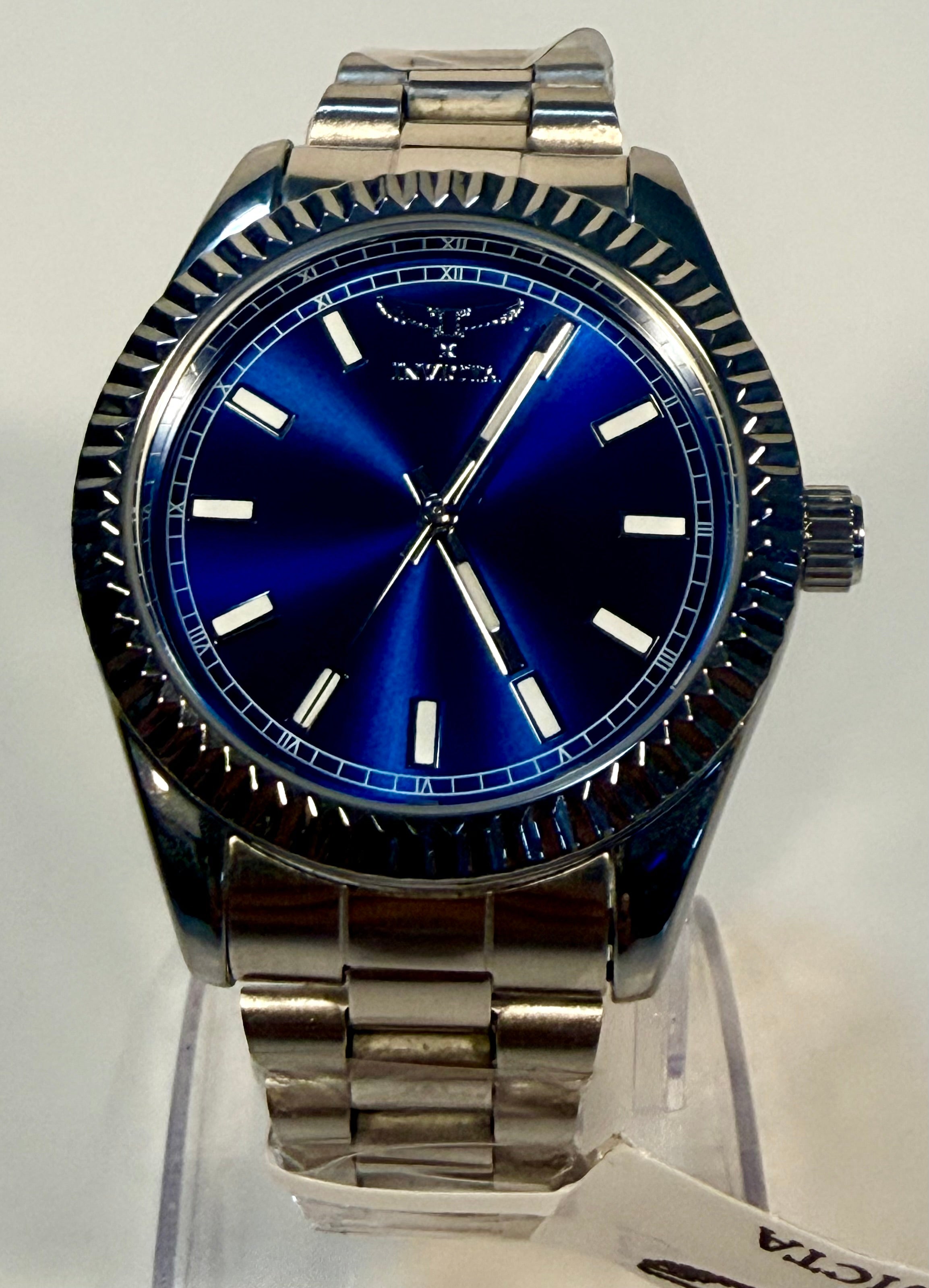 69015 Invicta Mens Specialty Stainless Steel 40mm Blue Dial 30m Bracelet Watch on stand