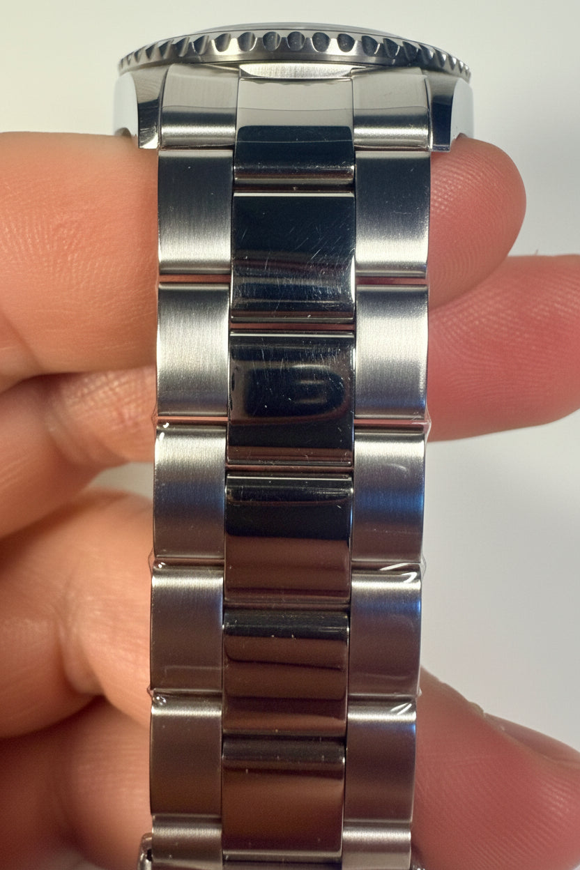 48942 Invicta Mens Pro Diver Stars and Stripes Edition 43mm Dial 200m Watch band