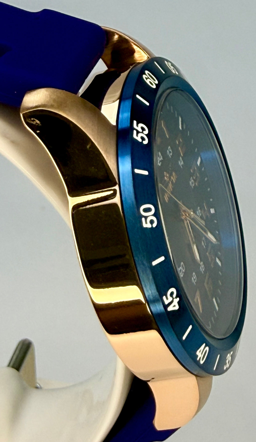 40001 Invicta Mens Pro Diver Stratus 45mm Blue Dial Blue Silicone