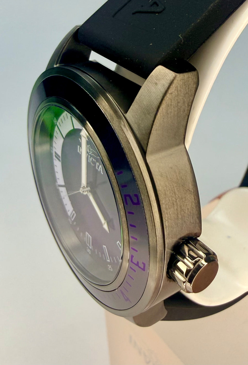 35780 Invicta Specialty Compass Mens 45mm Purple Dial White Accent Watch