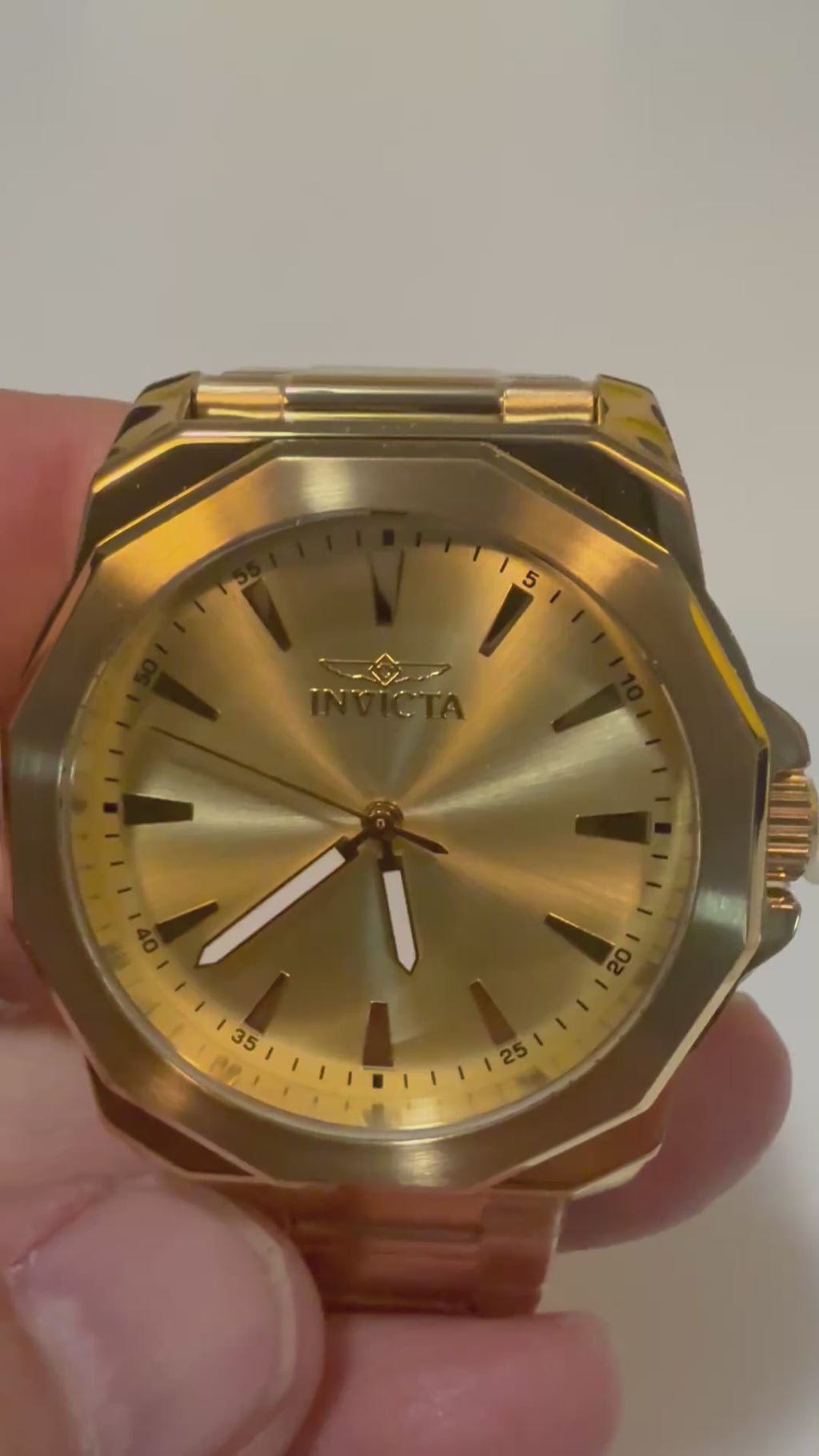 Invicta Speedway 46840 Men 42mm Quartz Gold Dial Stainless Steel Analog Watch