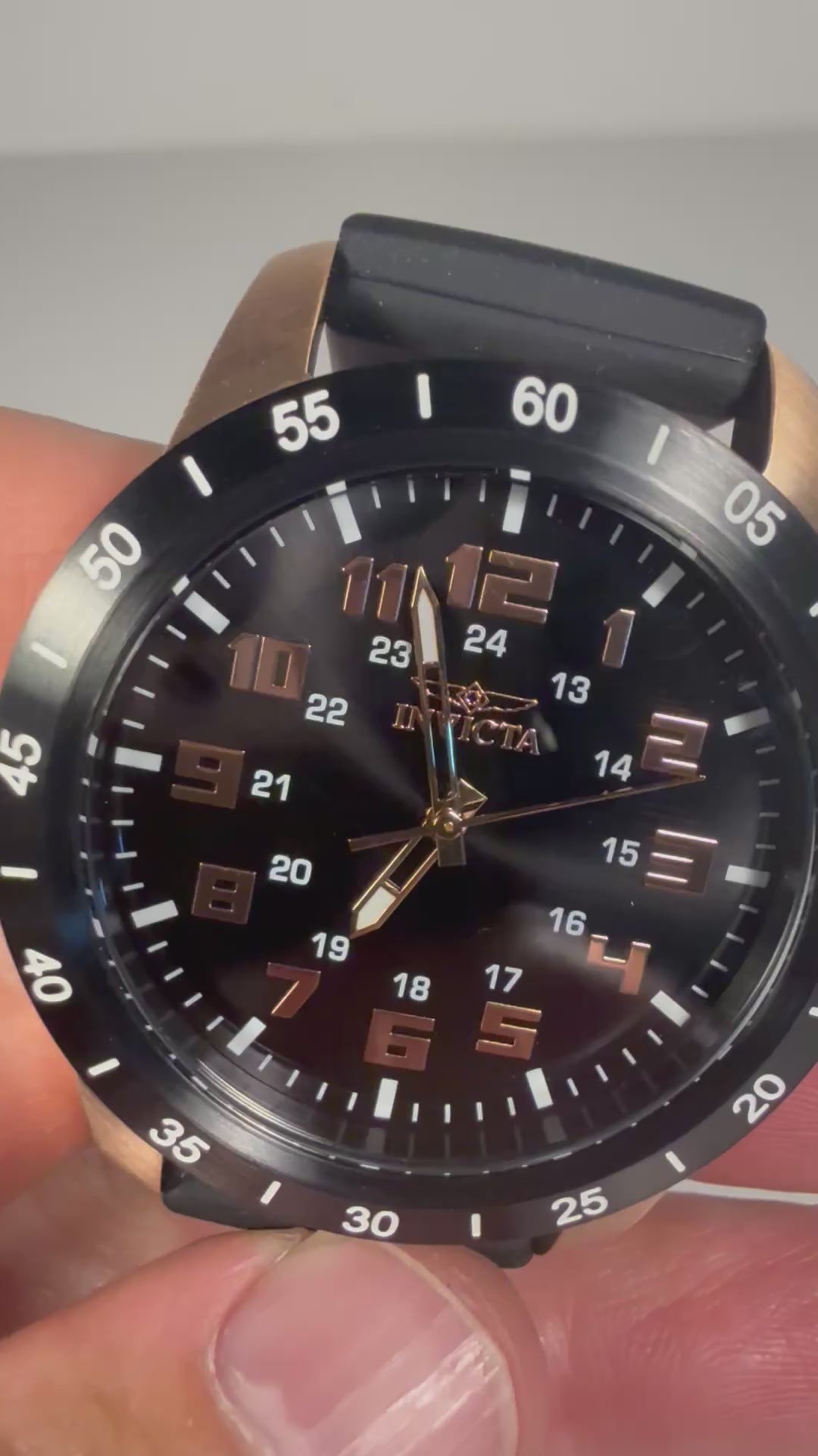 40000 Mens Pro Diver 45mm Rose Gold Stainless Steel Black Dial Silicone Watch video
