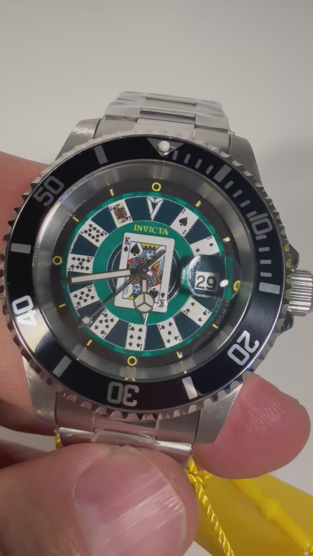 50524 Invicta Mens Pro Diver House of Cards Green Dial 40mm Stainless Steel 200M video